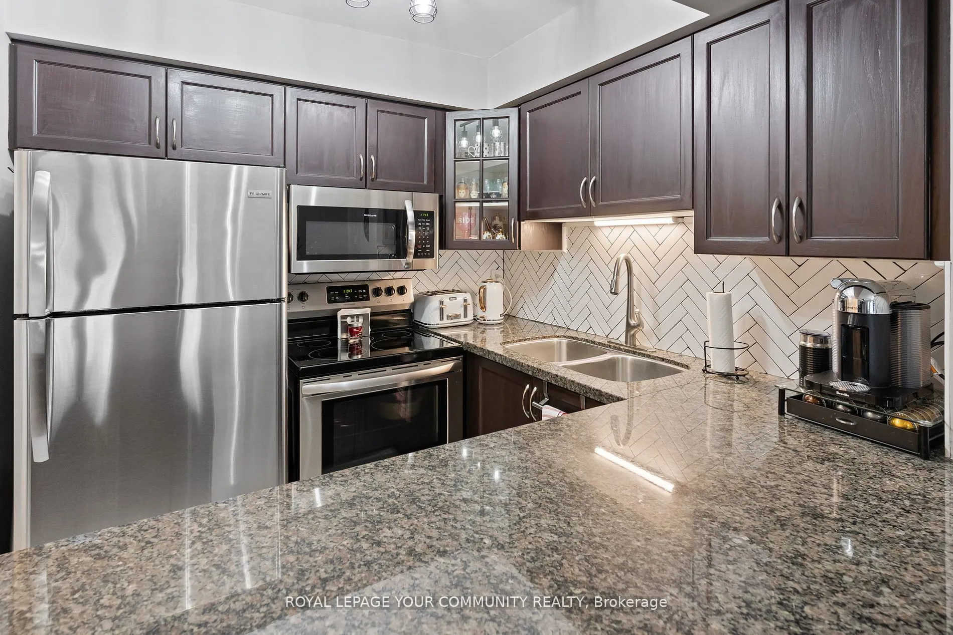 55 George Appleton Way, #1035