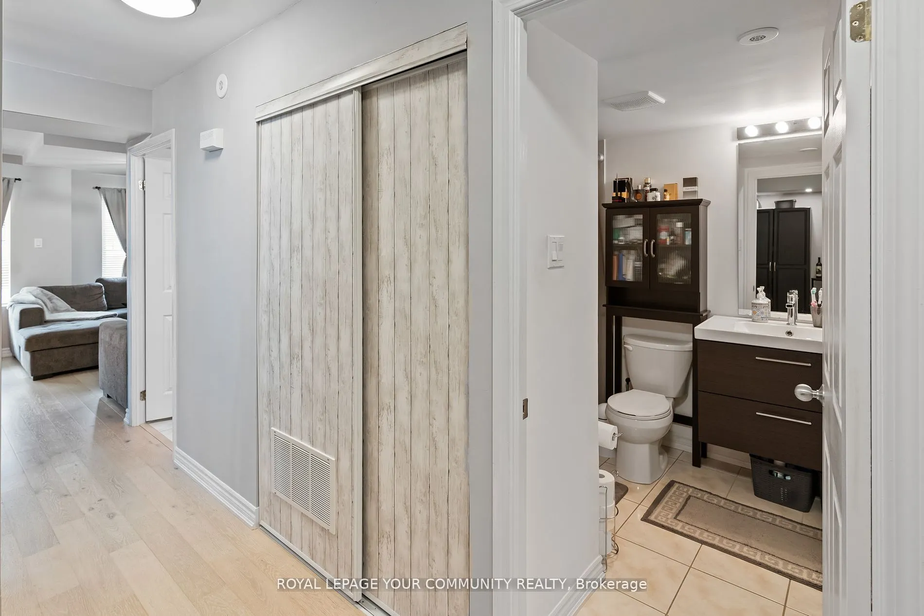 55 George Appleton Way, #1035