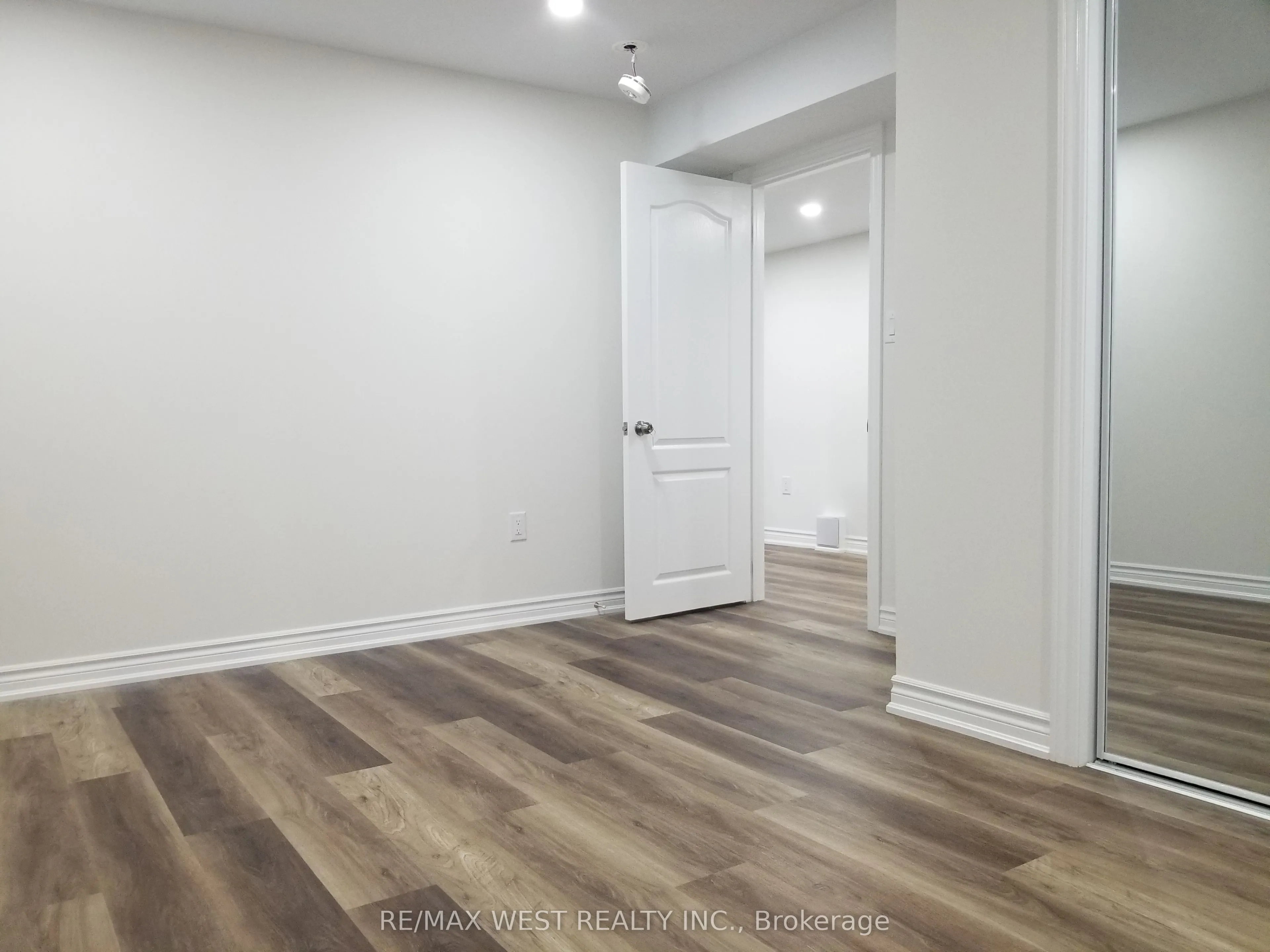 18 Leagate Street