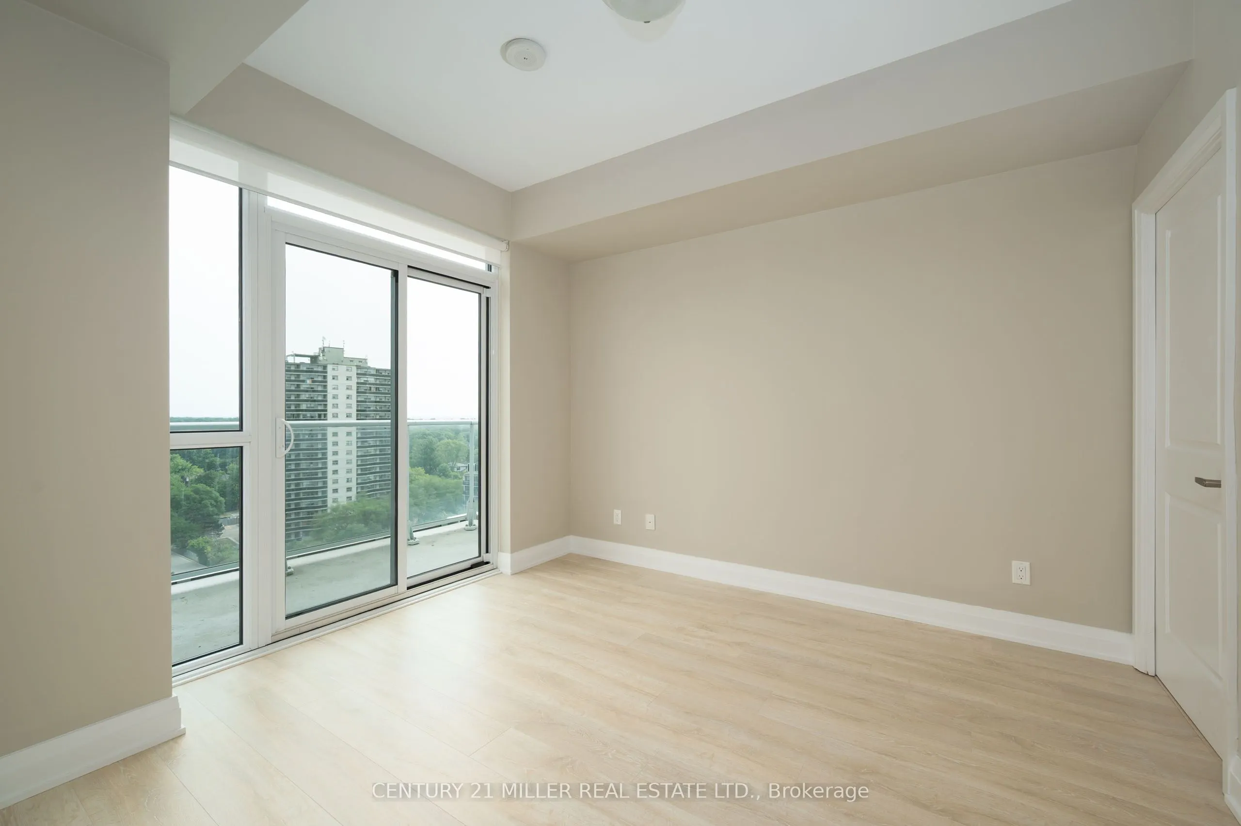 55 Speers Road, #1103