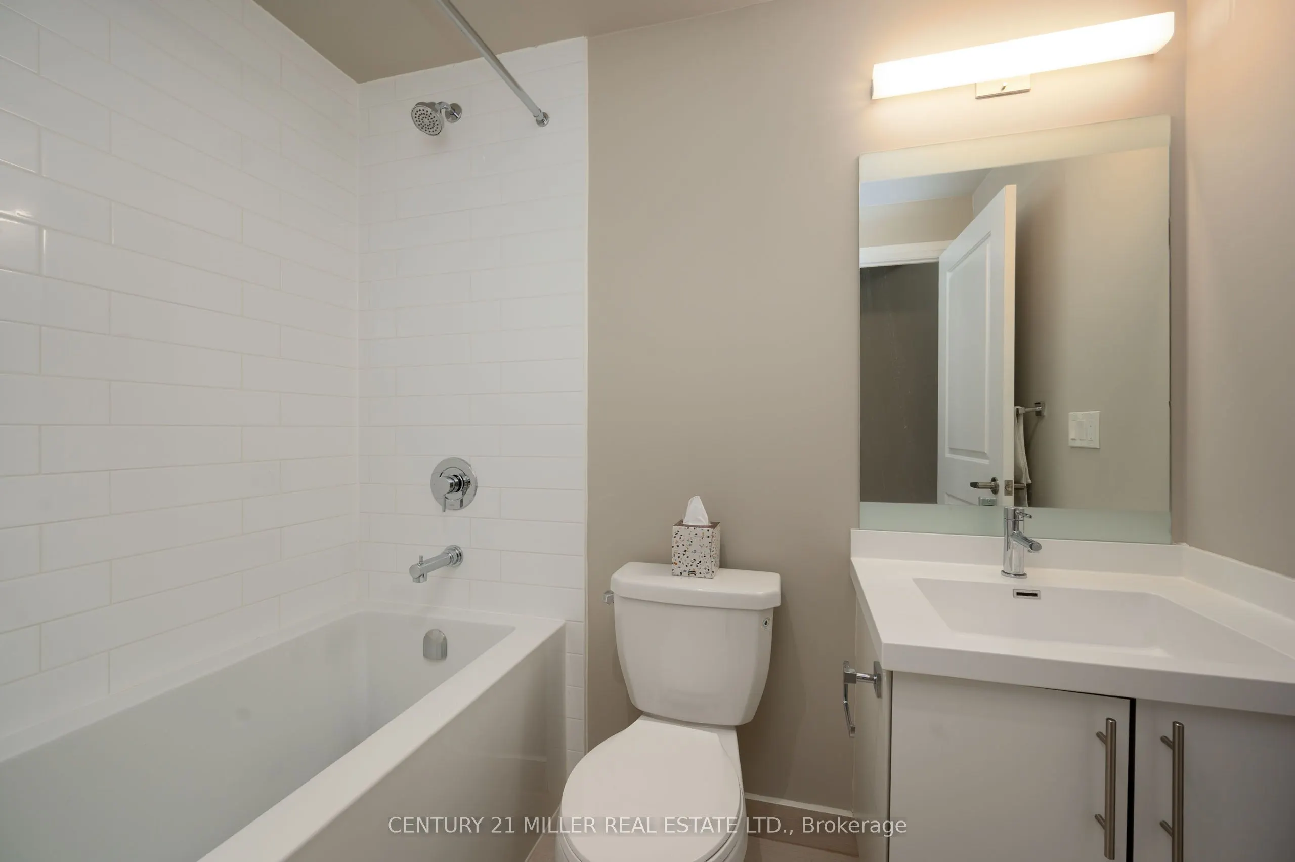 55 Speers Road, #1103