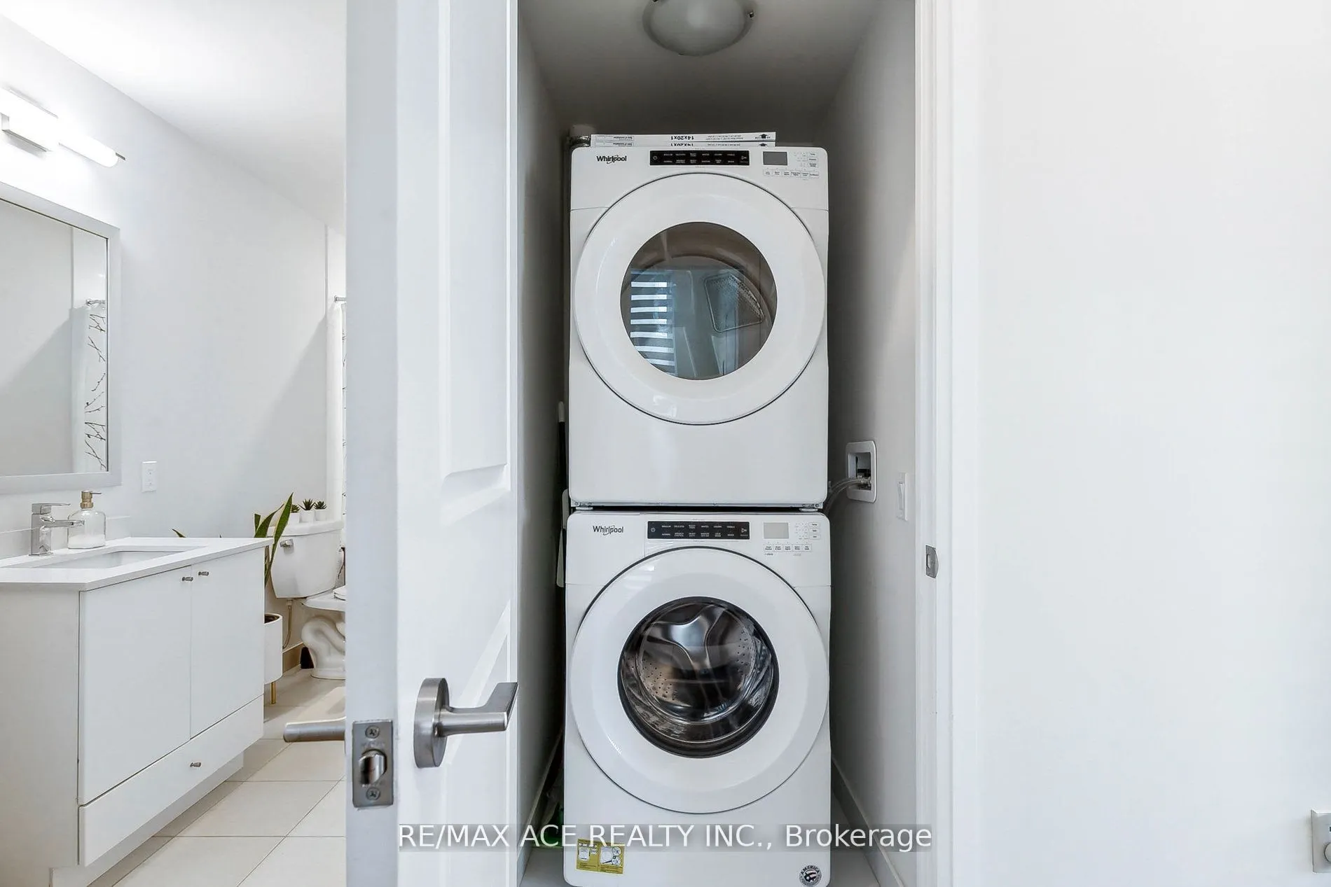 65 Watergarden Drive, #101