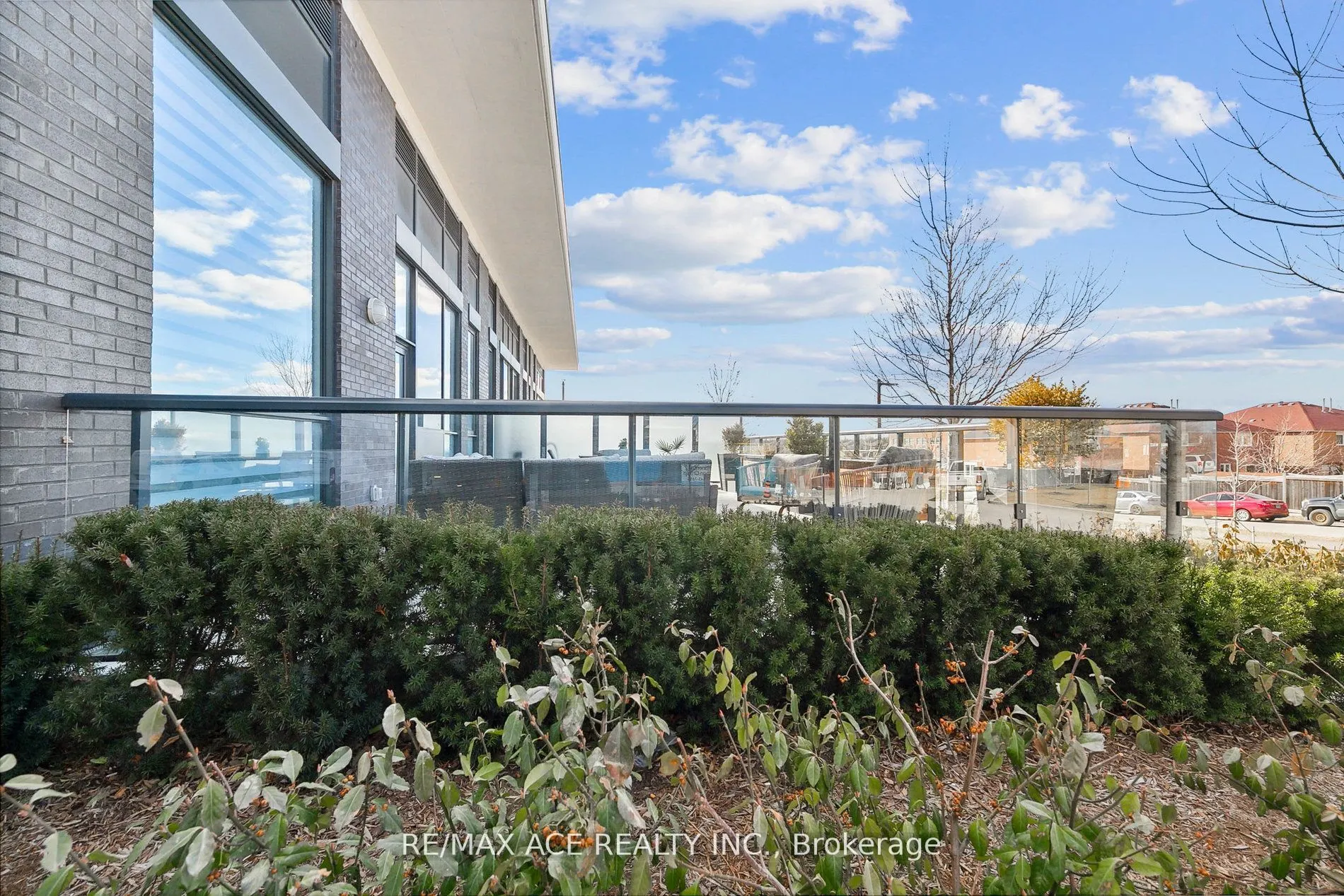 65 Watergarden Drive, #101