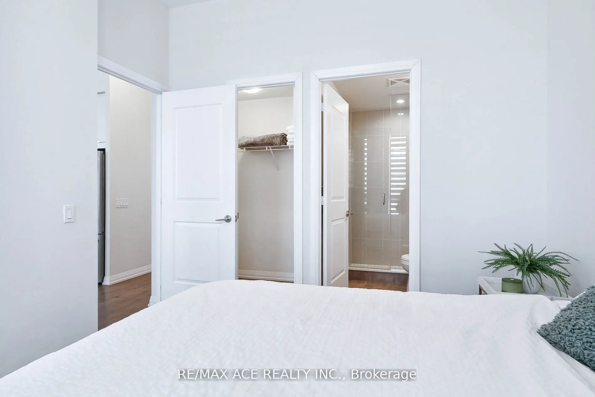 65 Watergarden Drive, #101