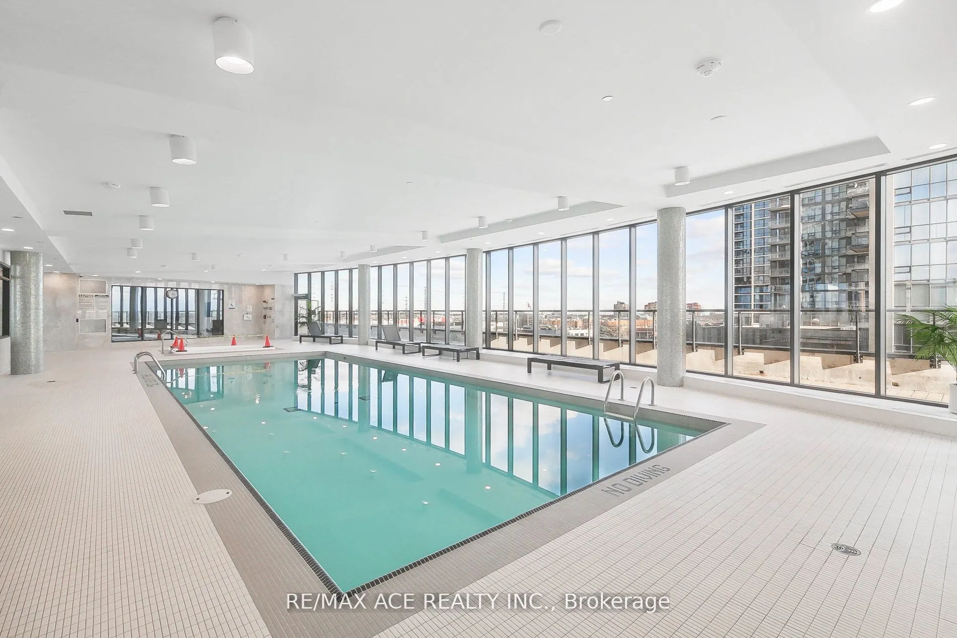 65 Watergarden Drive, #101