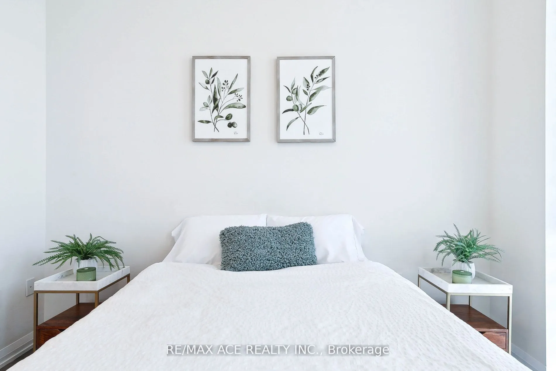 65 Watergarden Drive, #101