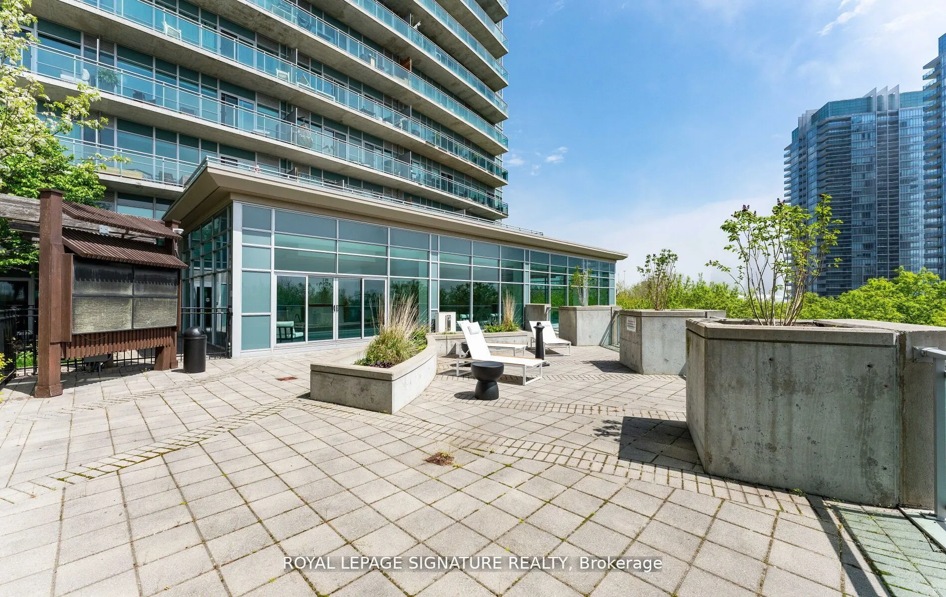 165 Legion Road, #2122