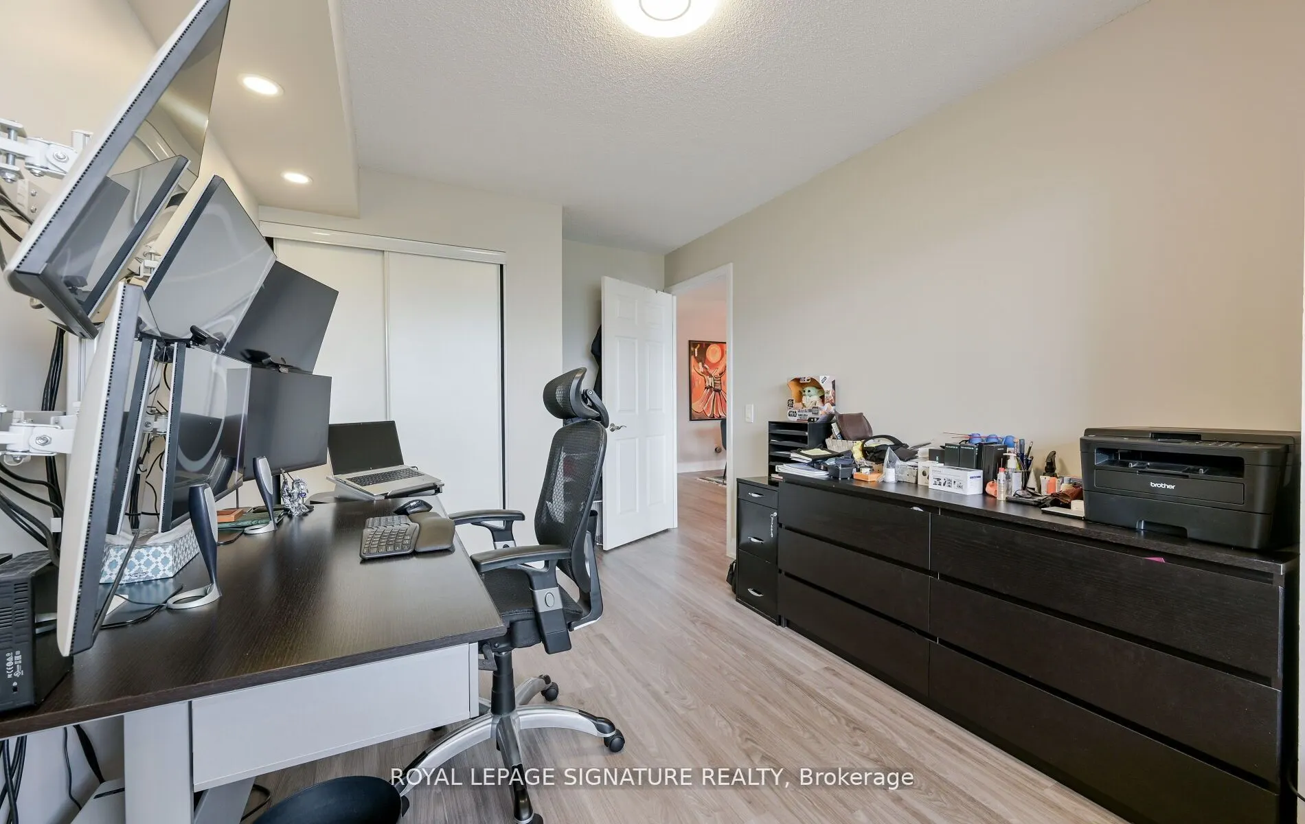 25 Kingsbridge Garden Circle, #1126