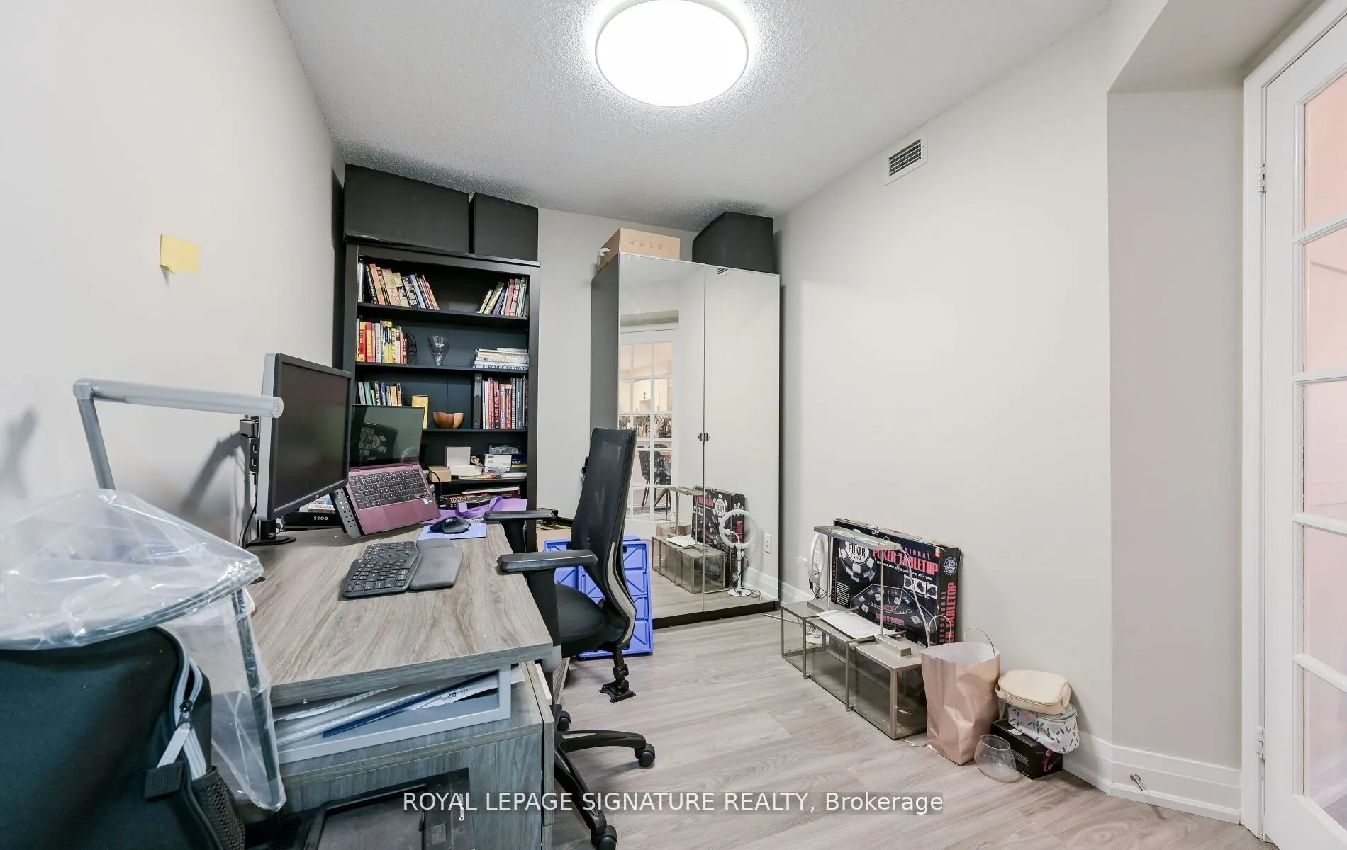 25 Kingsbridge Garden Circle, #1126