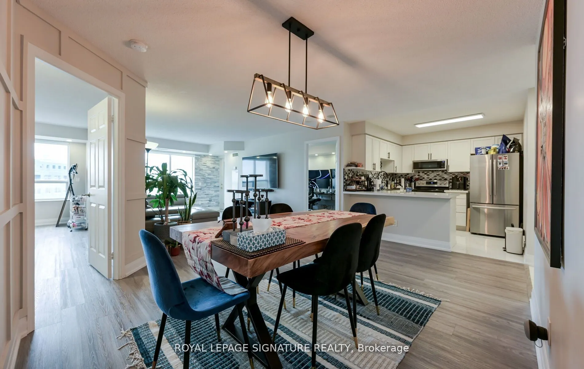 25 Kingsbridge Garden Circle, #1126