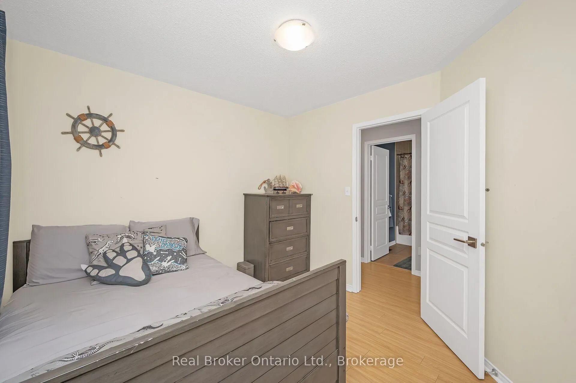 2458 Postmaster Drive