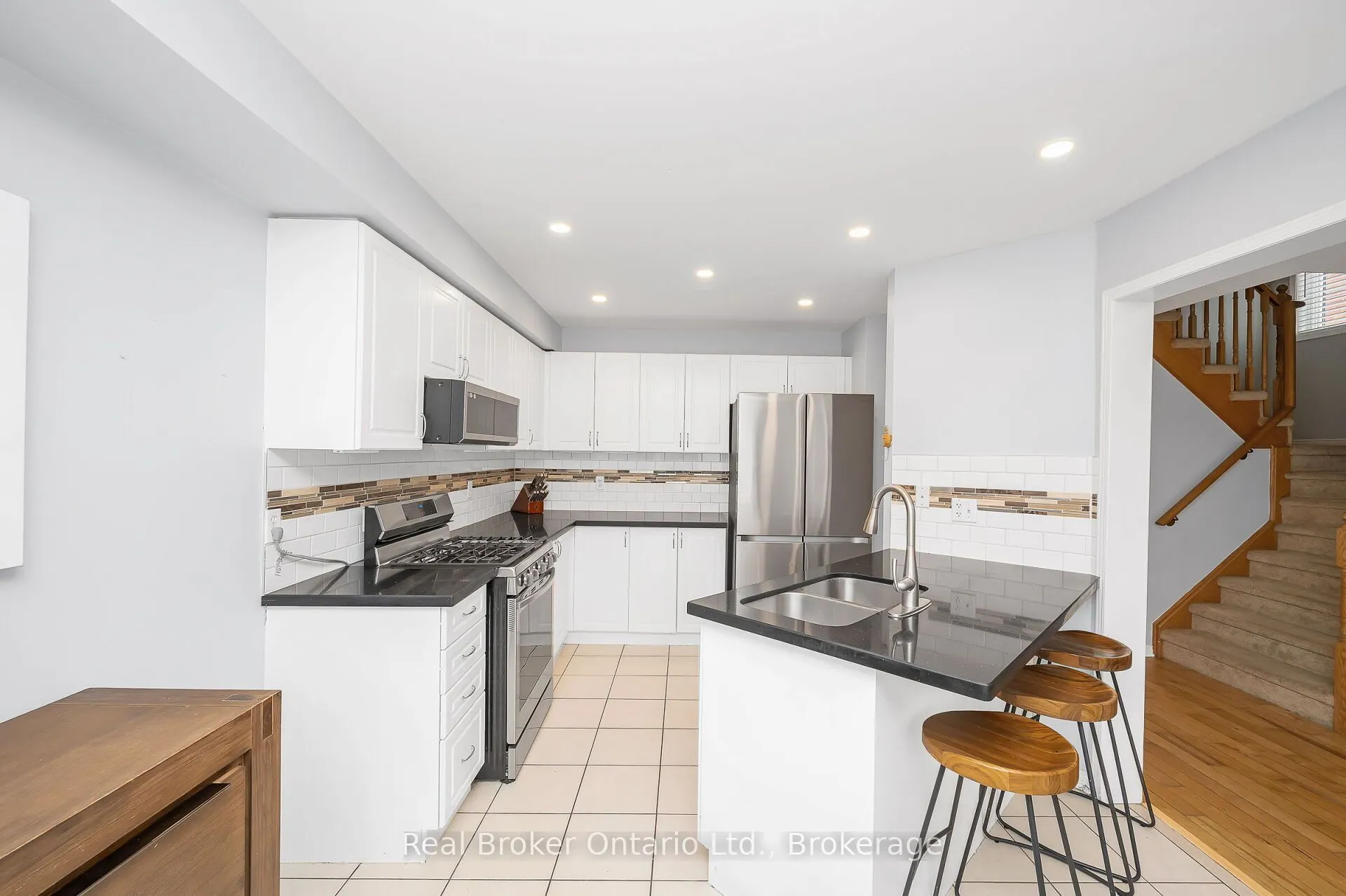 2458 Postmaster Drive