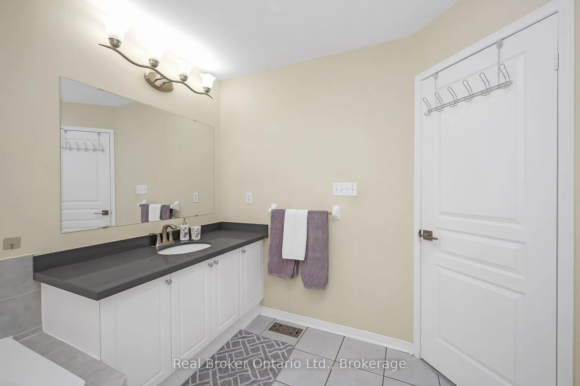 2458 Postmaster Drive