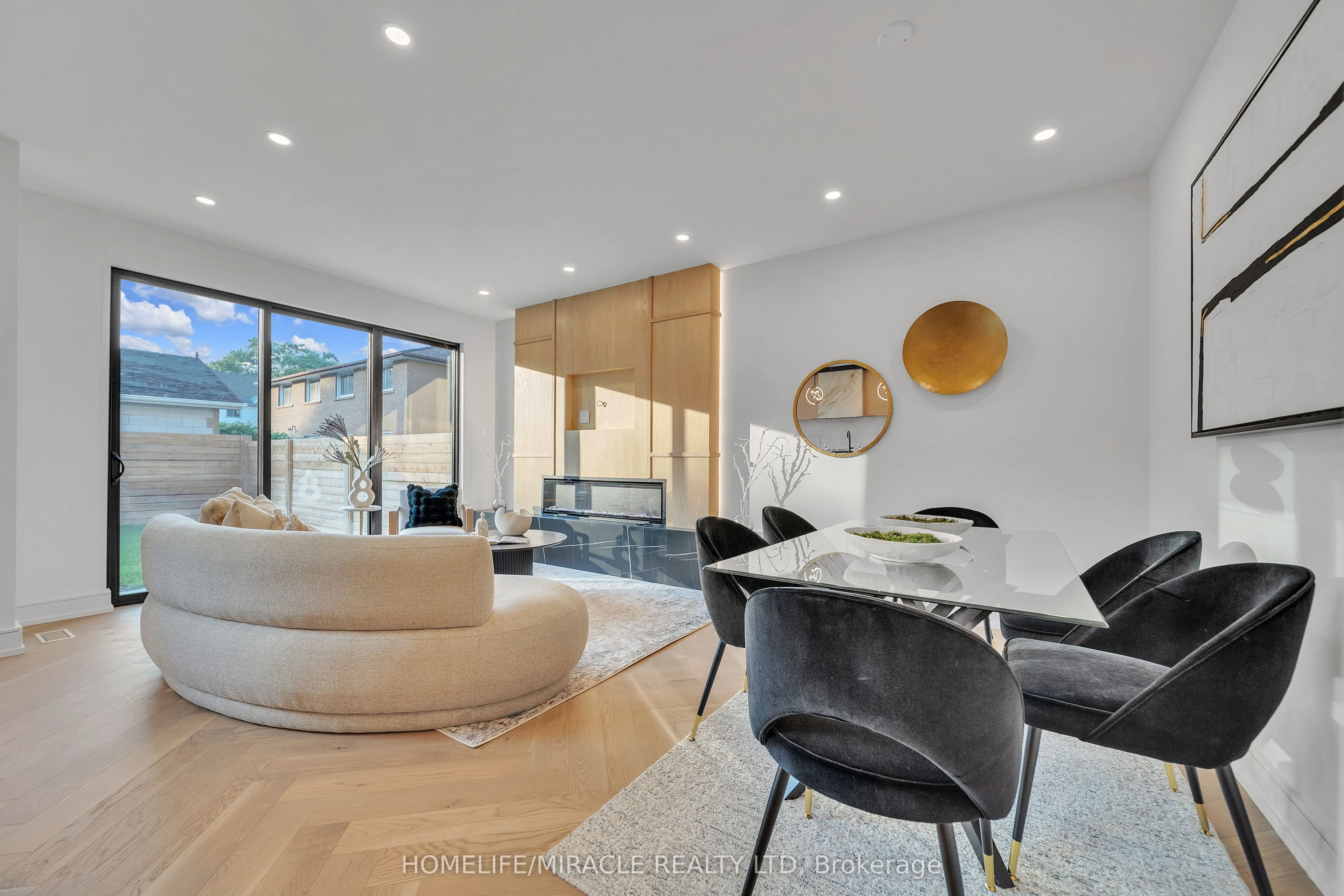 853 Tenth Street