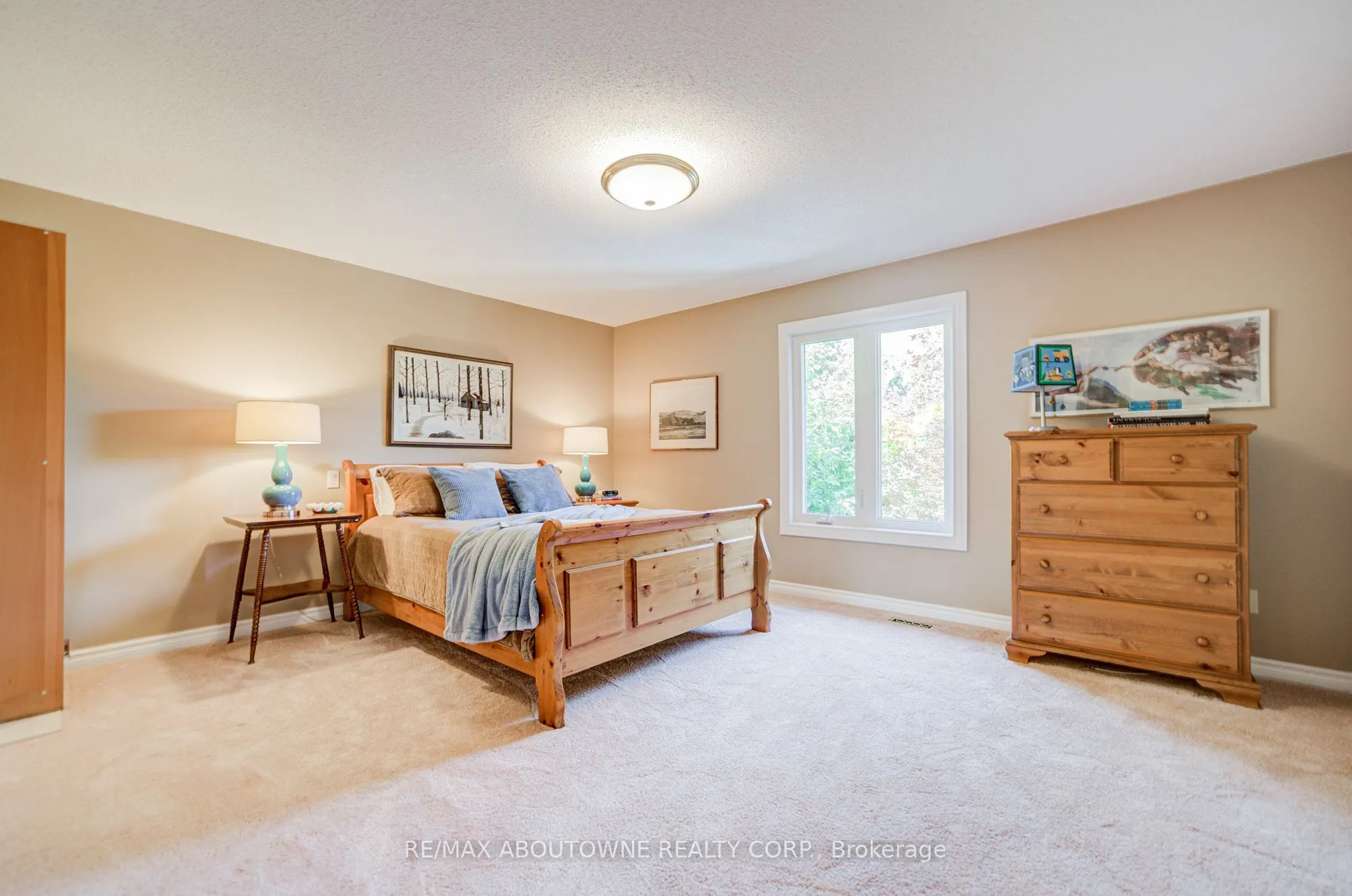 1471 The Links Drive