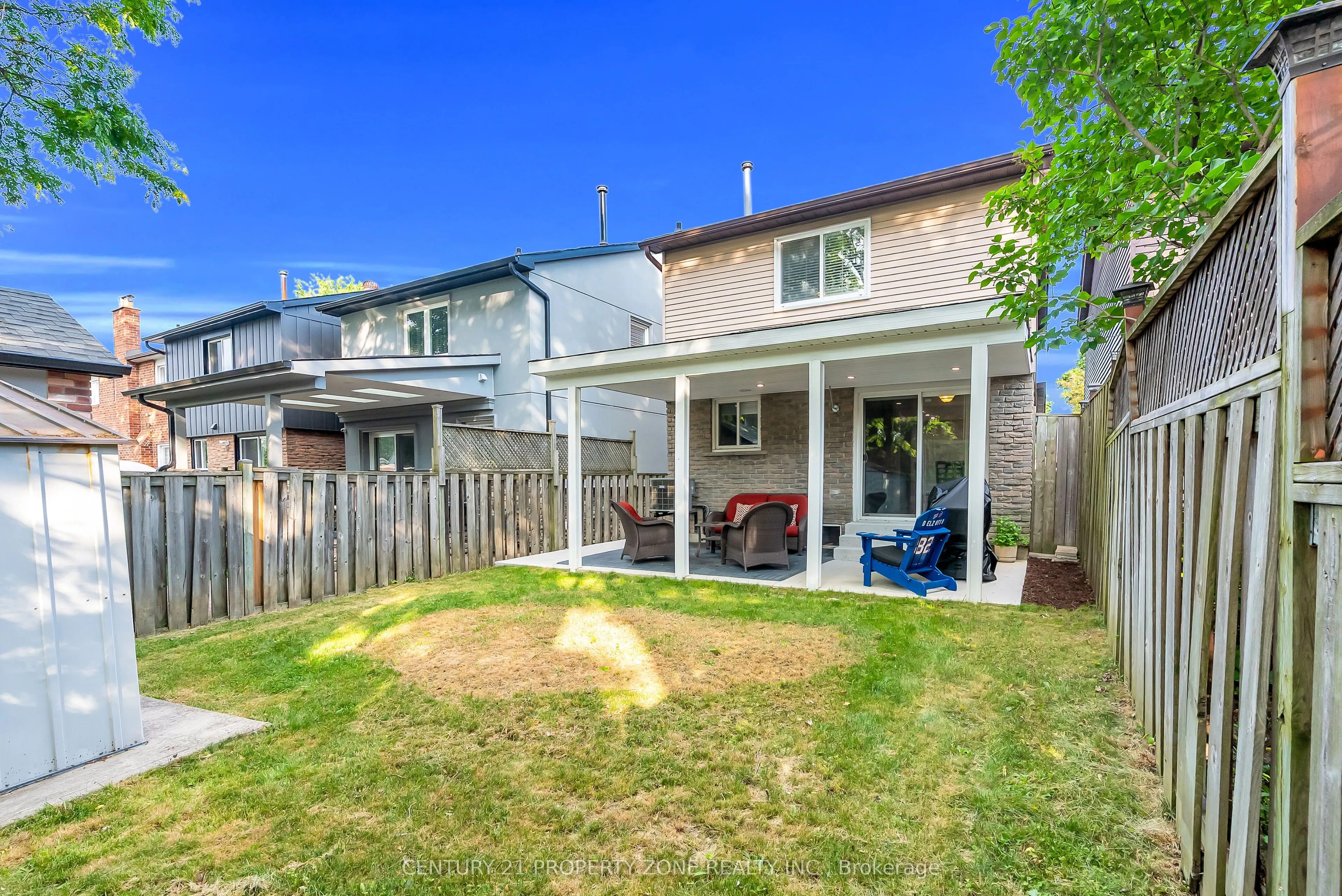 4265 Lingfield Crescent