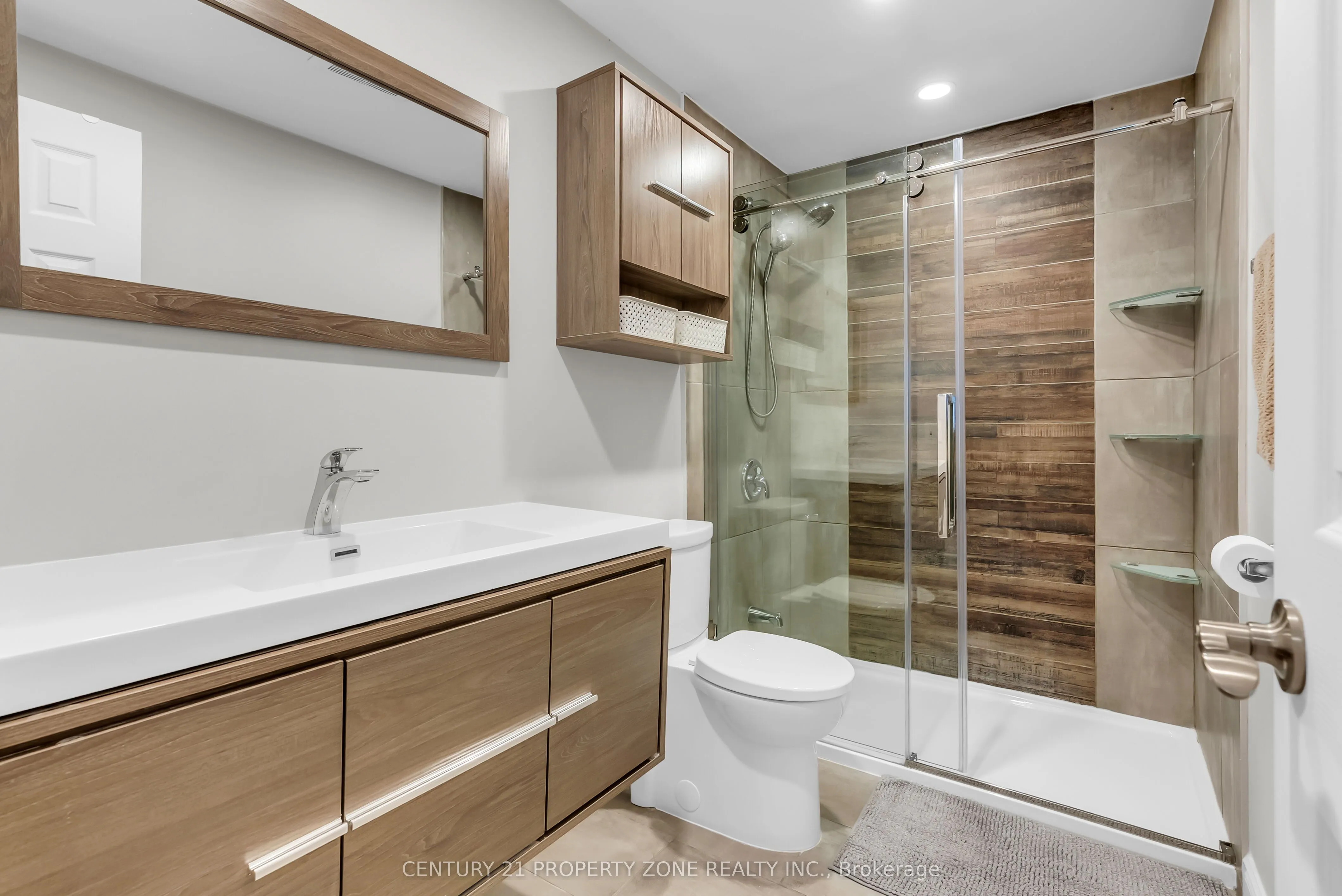 4265 Lingfield Crescent