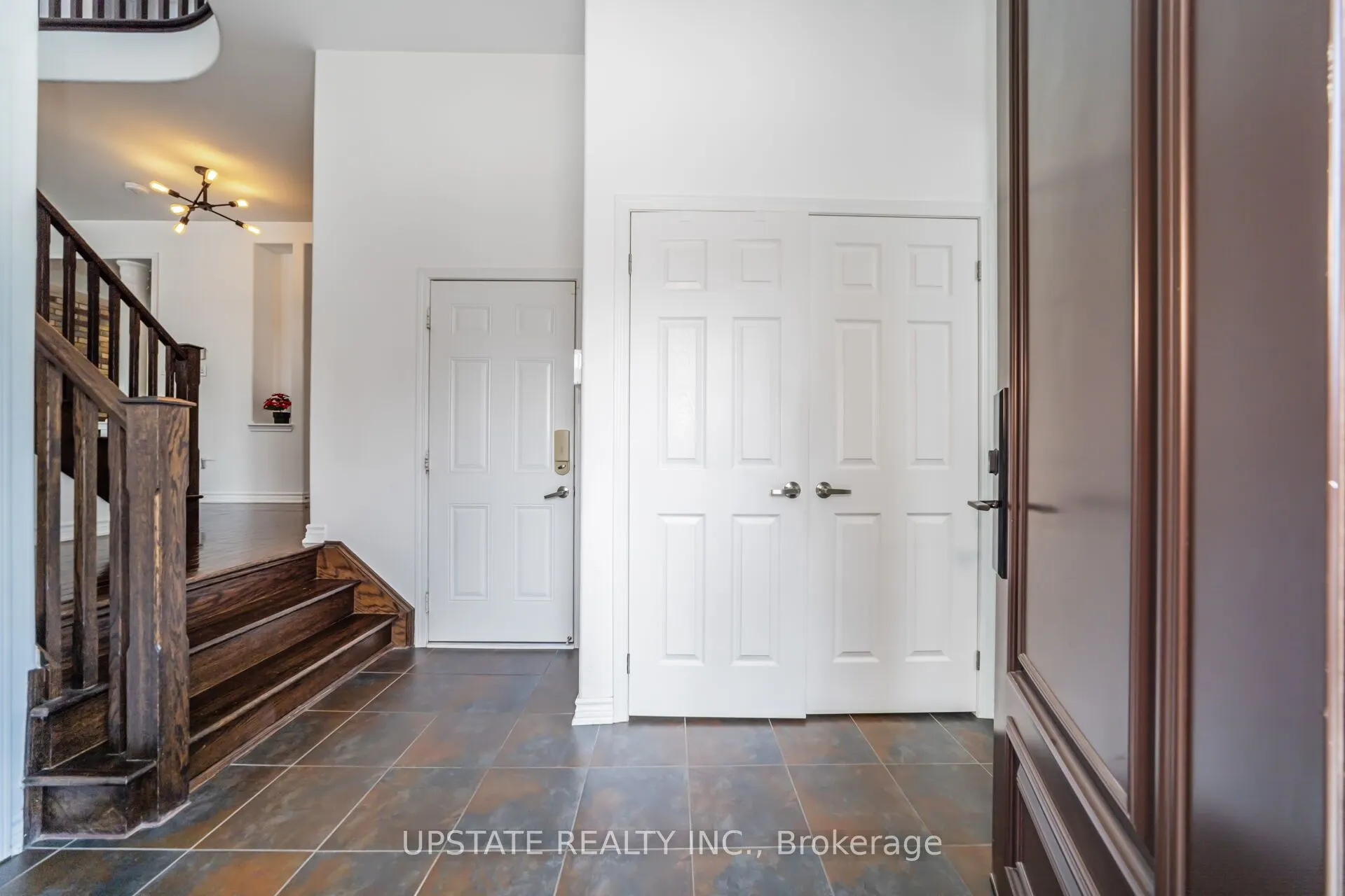 700 Gervais Terrace