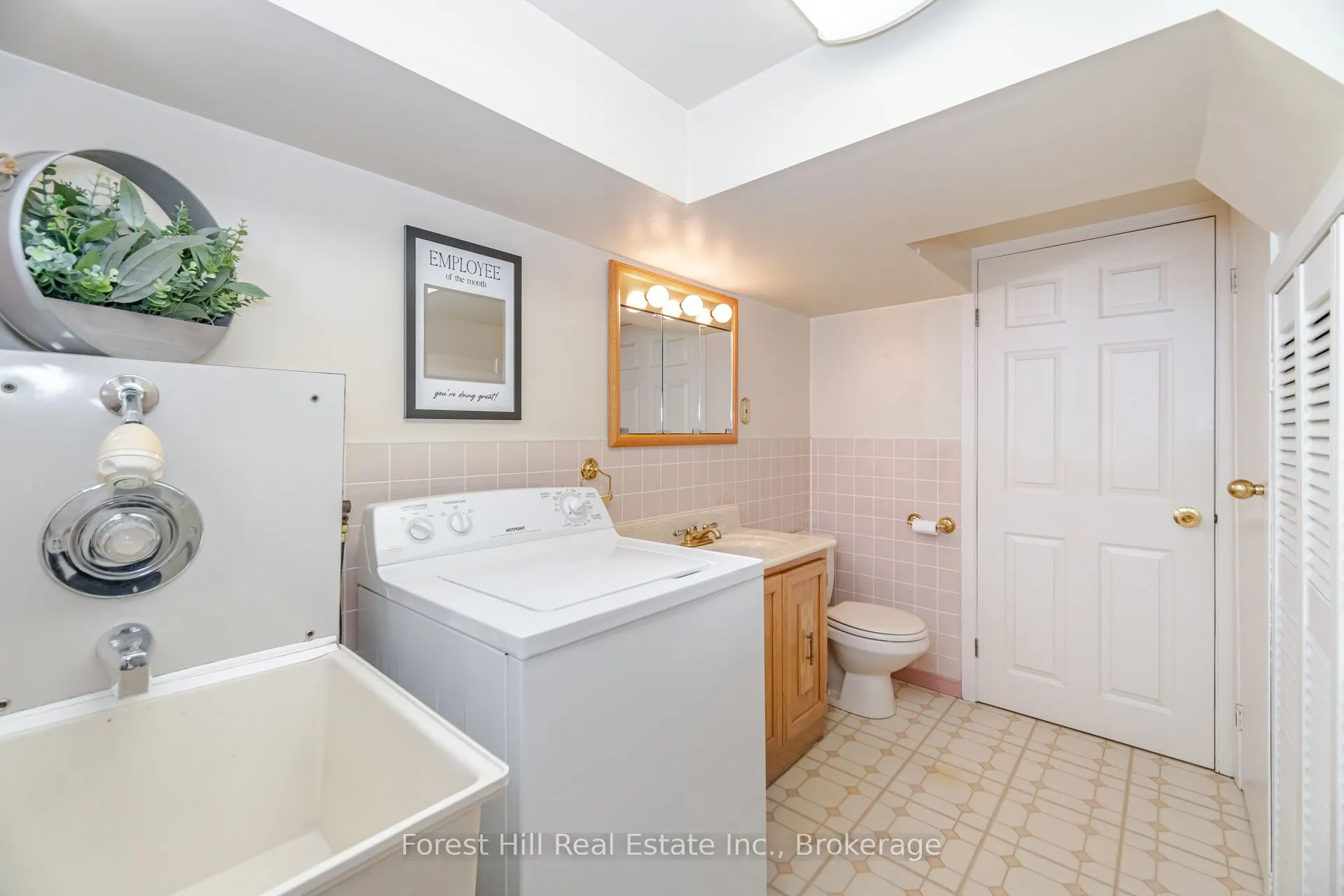 16 Bethwin Place
