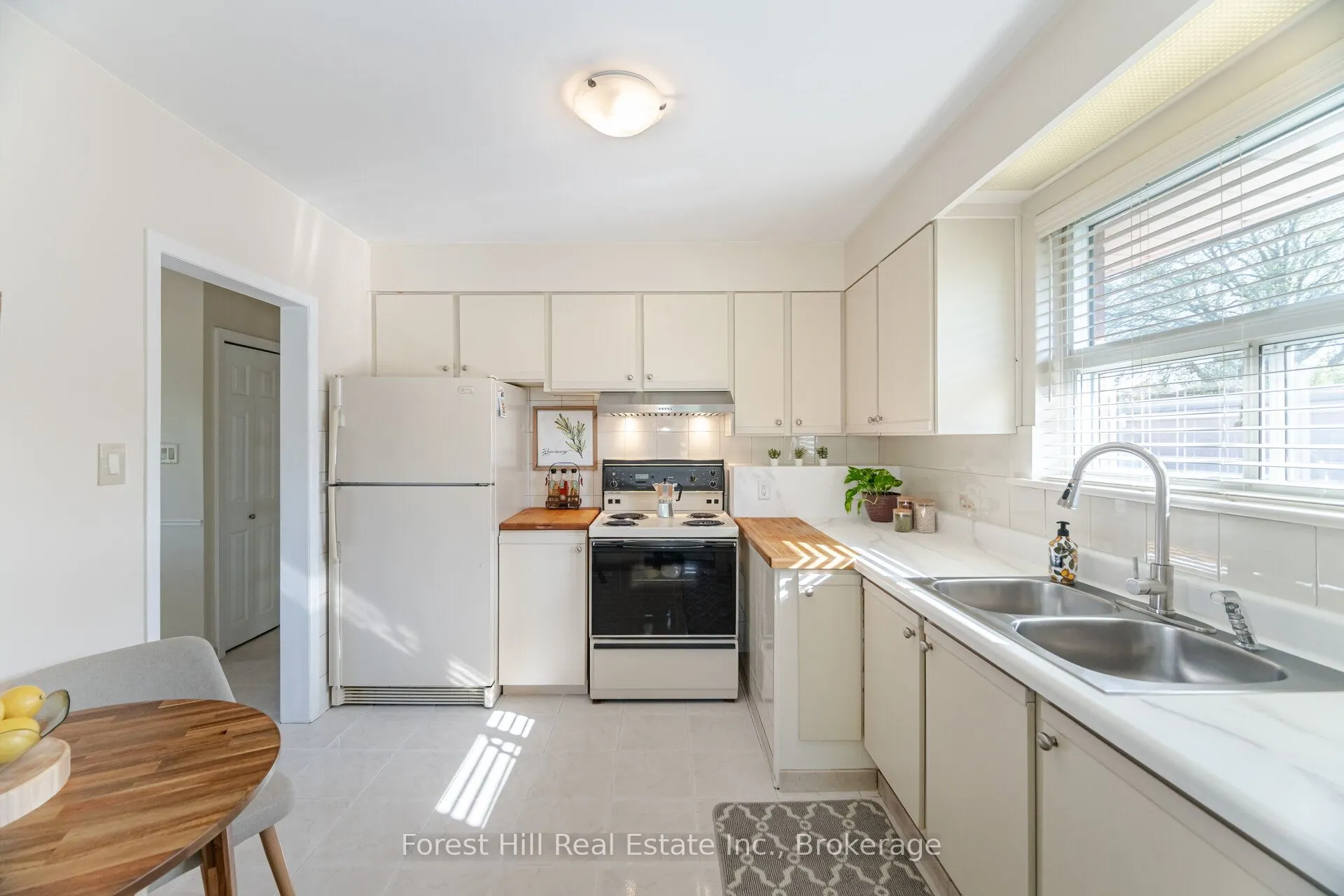 16 Bethwin Place