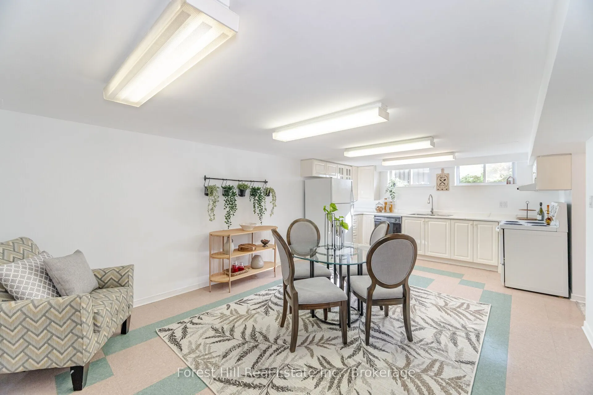 16 Bethwin Place