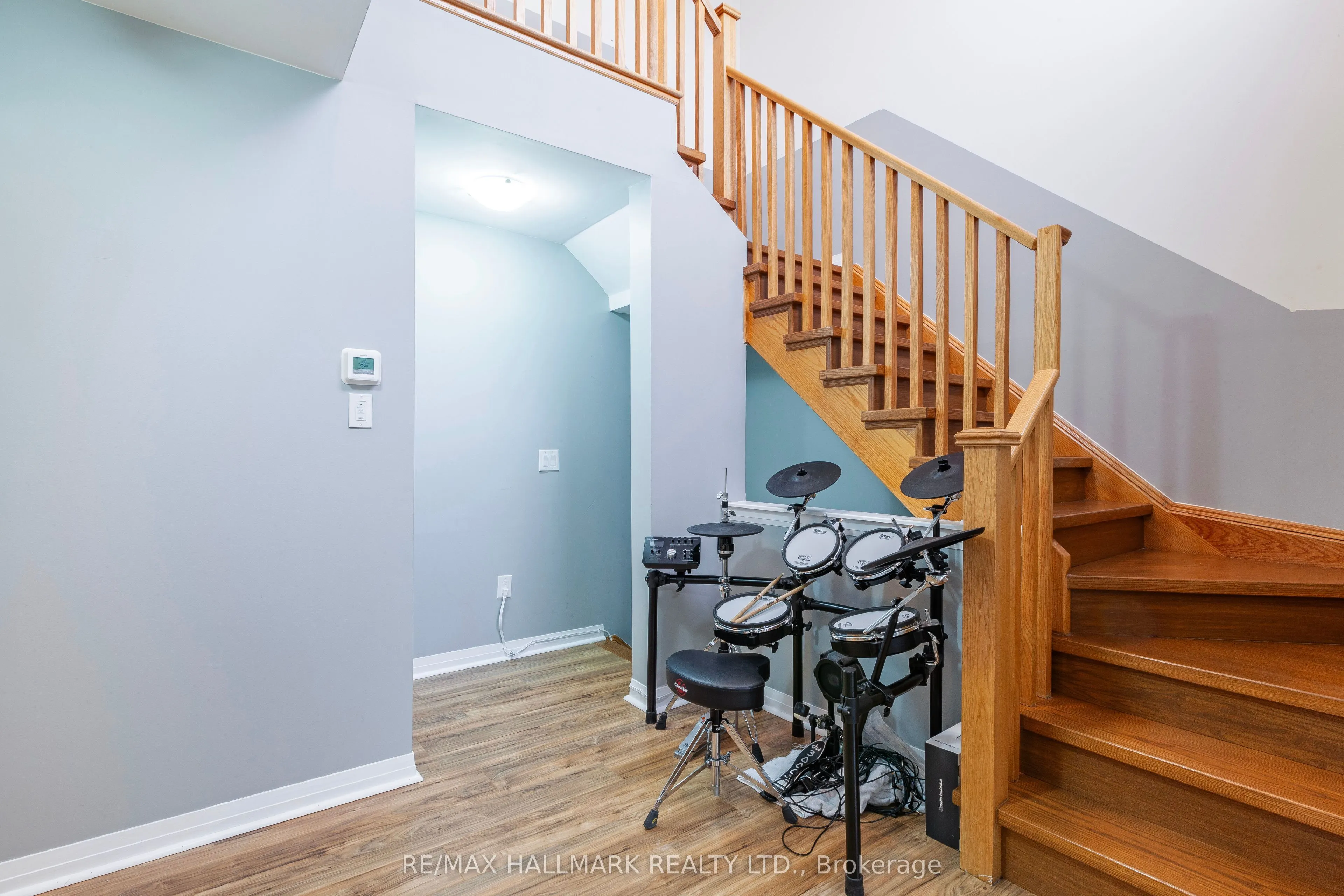 142 William Duncan Road, #3