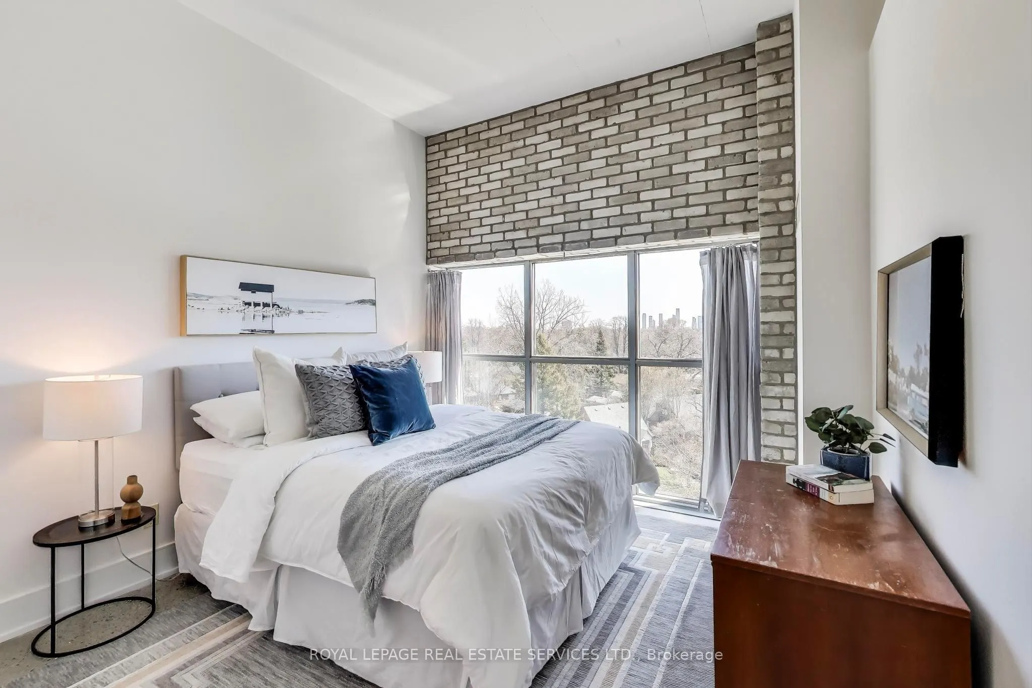 2 Fieldway Road, #507