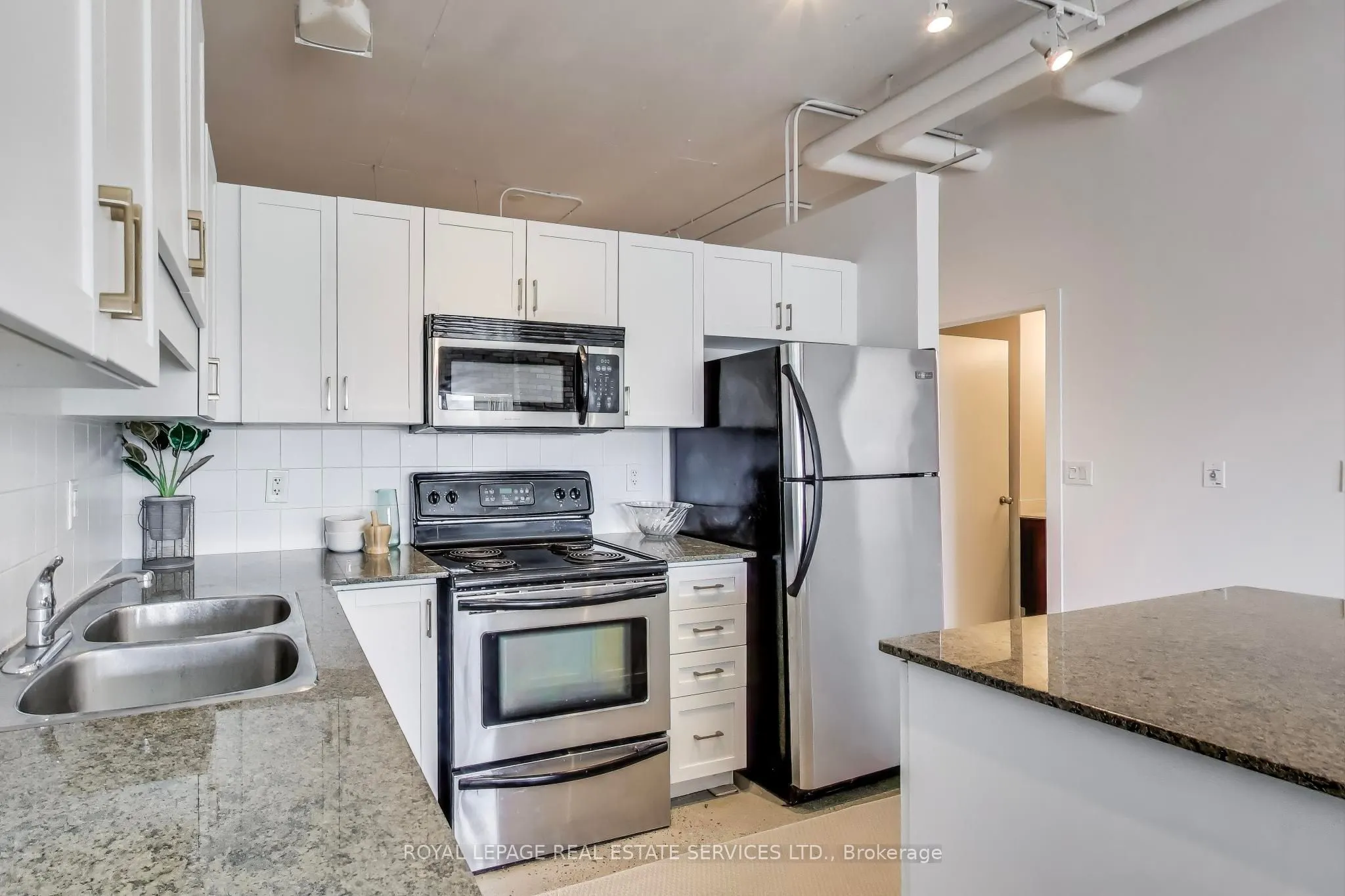 2 Fieldway Road, #507