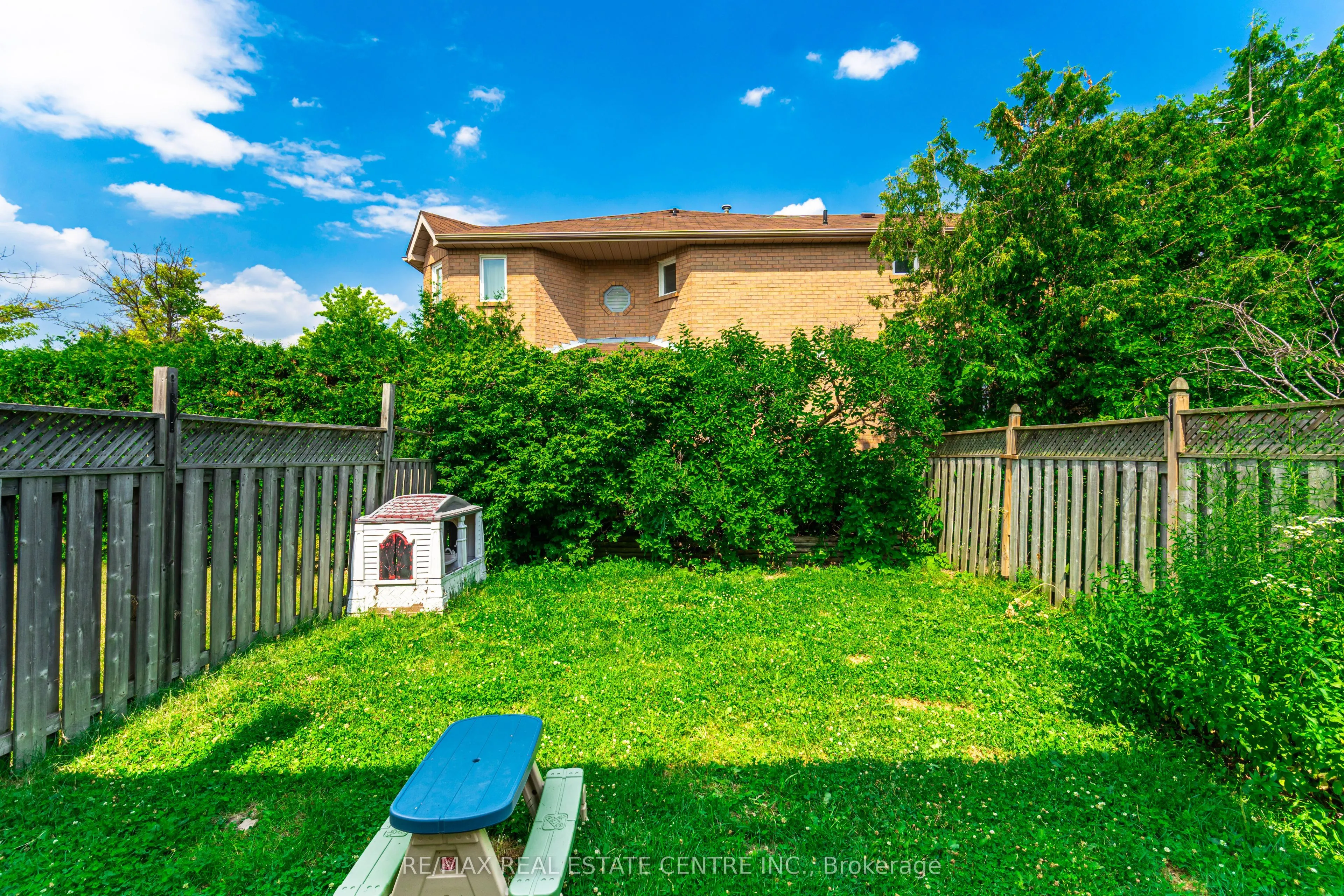 43 Ashbrook Way