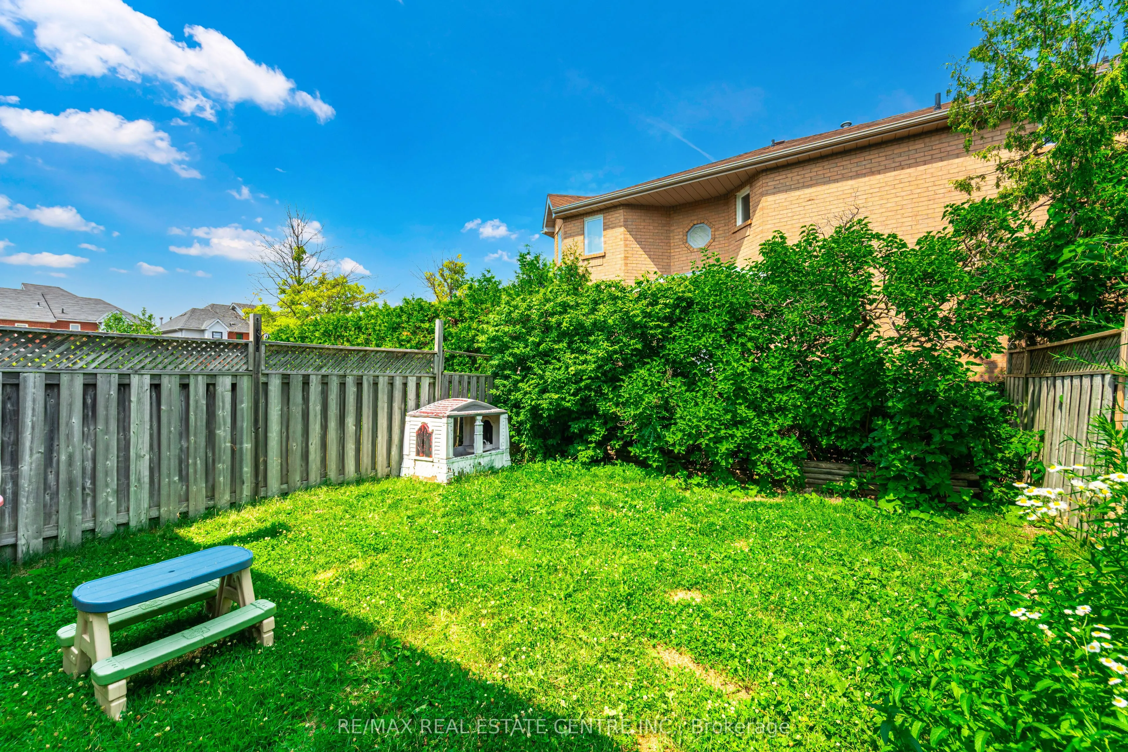 43 Ashbrook Way