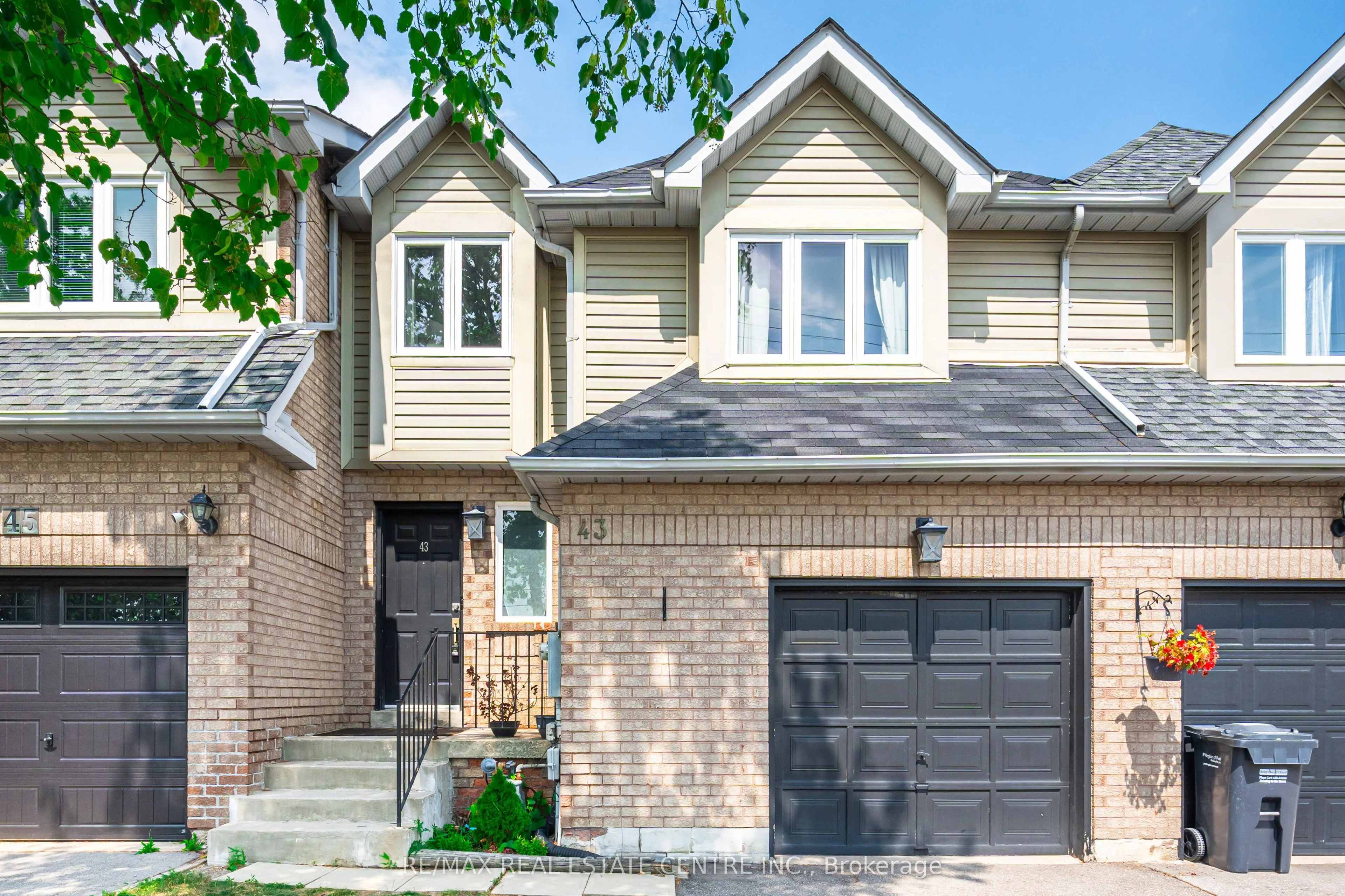43 Ashbrook Way