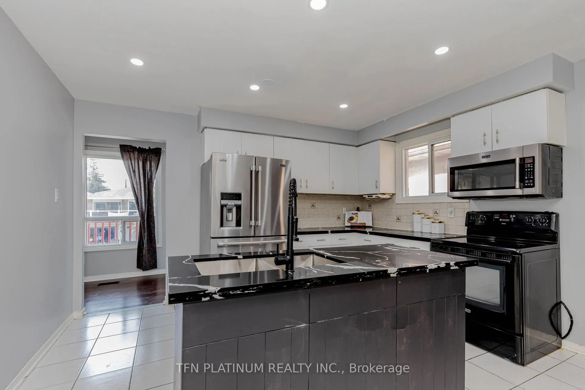 36 Tanager Square