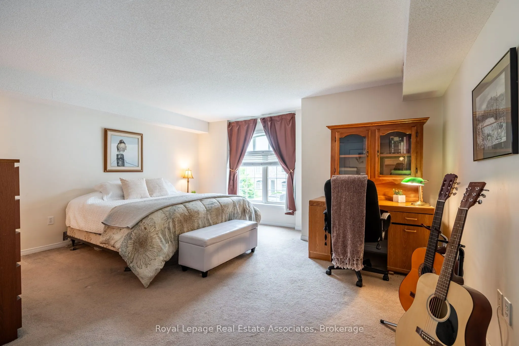 216 Plains Road W, #B208