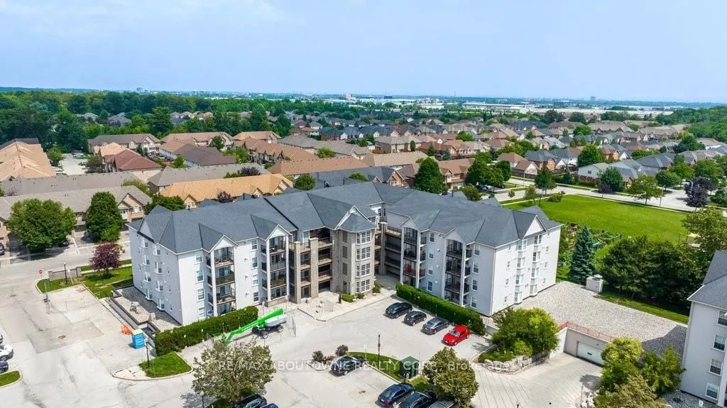 1421 Walkers Line, #207