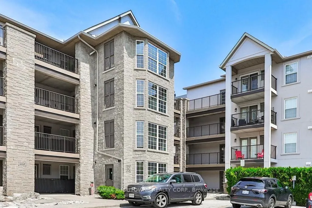1421 Walkers Line, #207