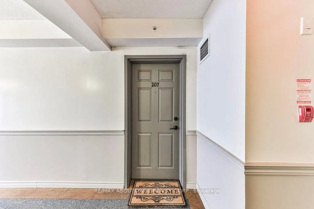 1421 Walkers Line, #207