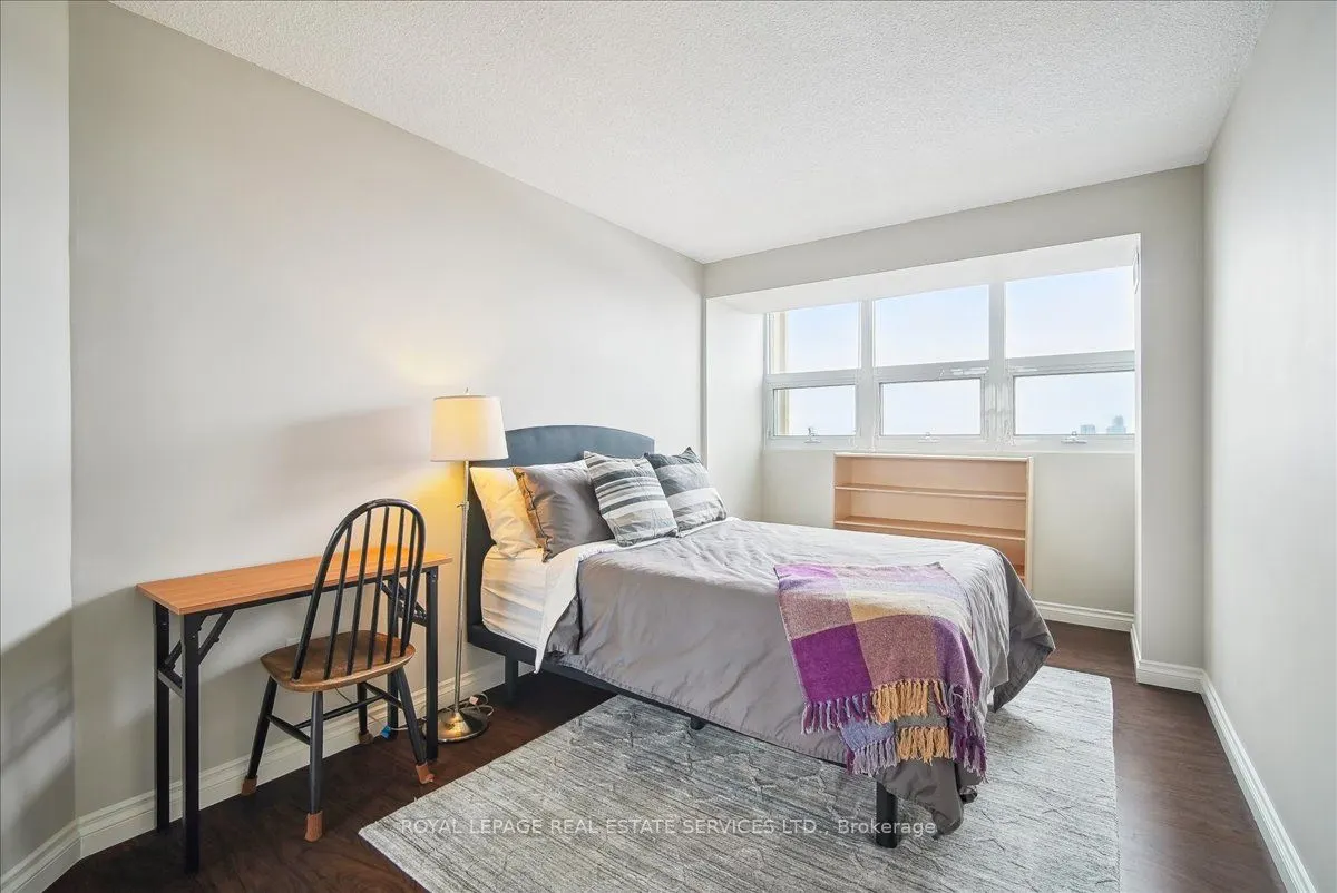 8 Lisa Street, #1707