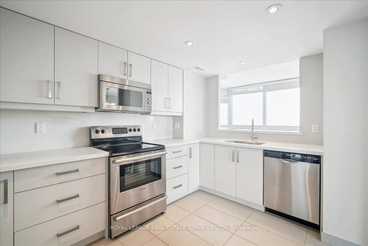 8 Lisa Street, #1707