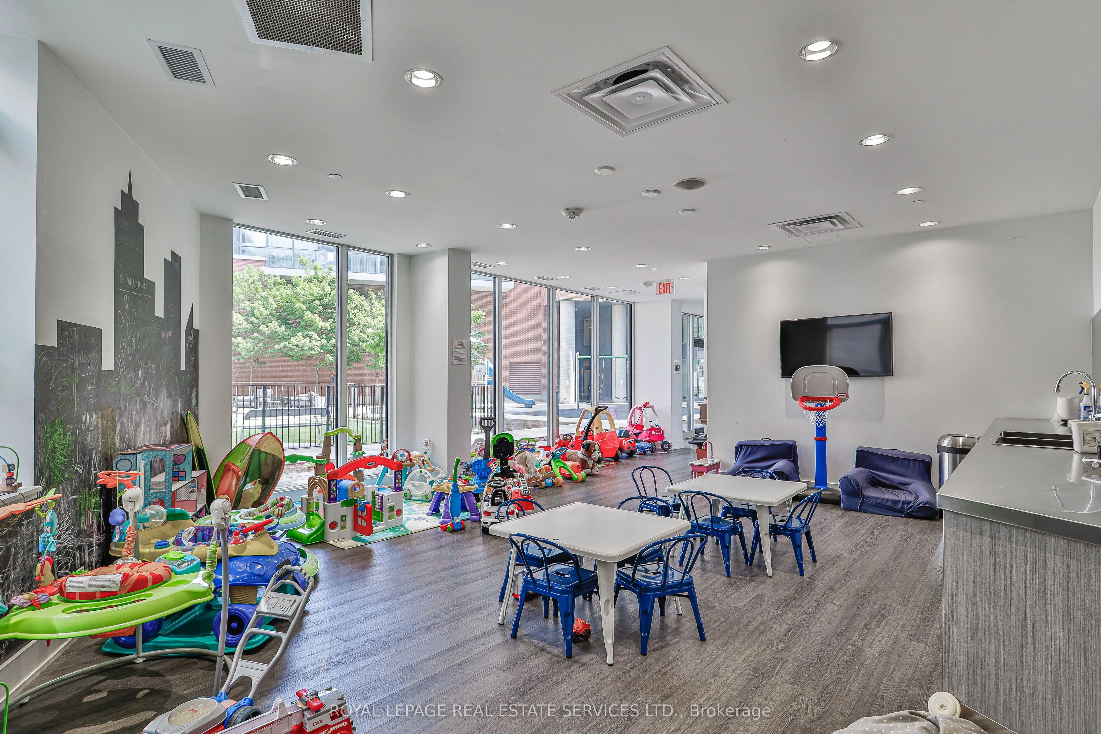 10 Park Lawn Road, #3507