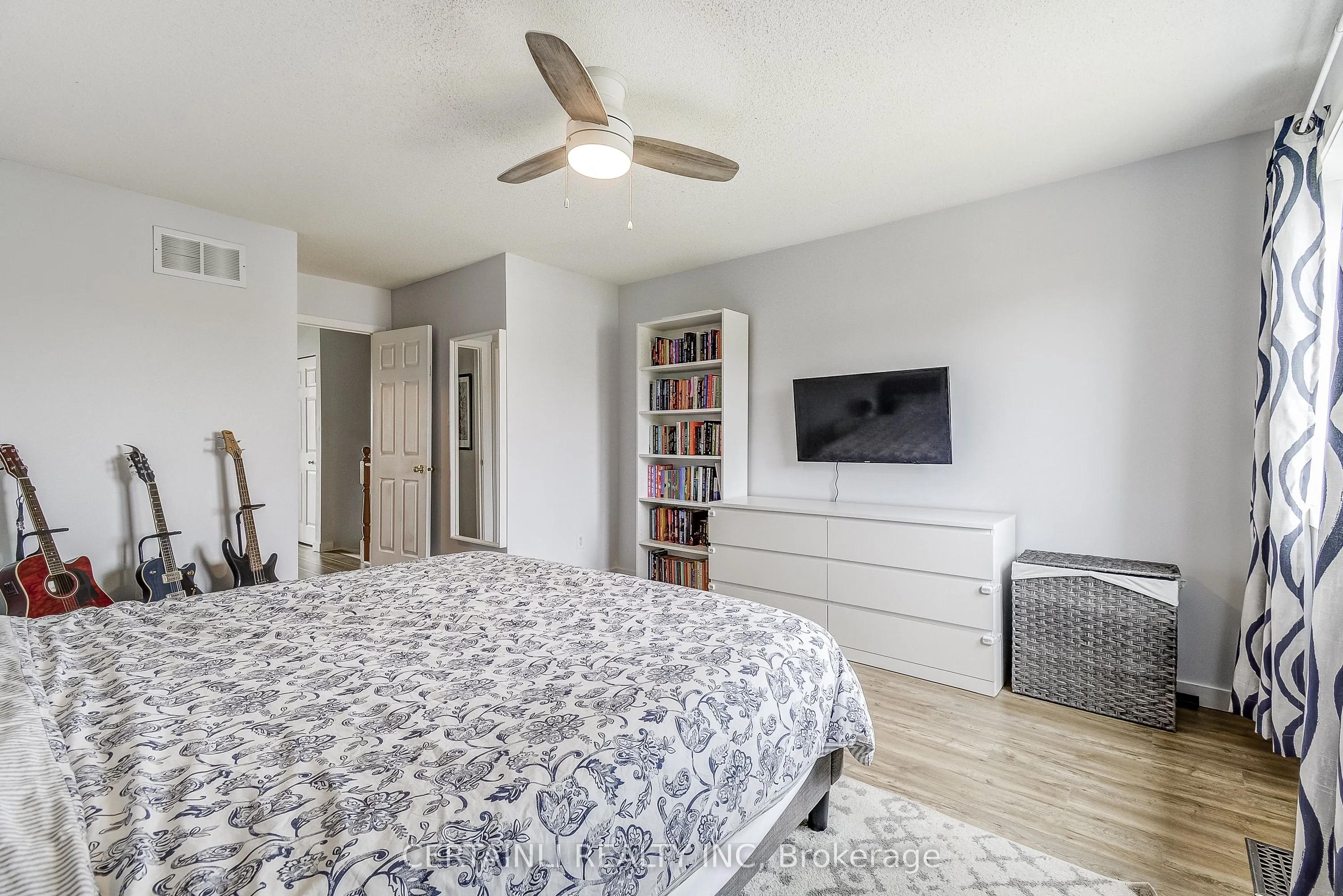 1751 Lampman Avenue, #16