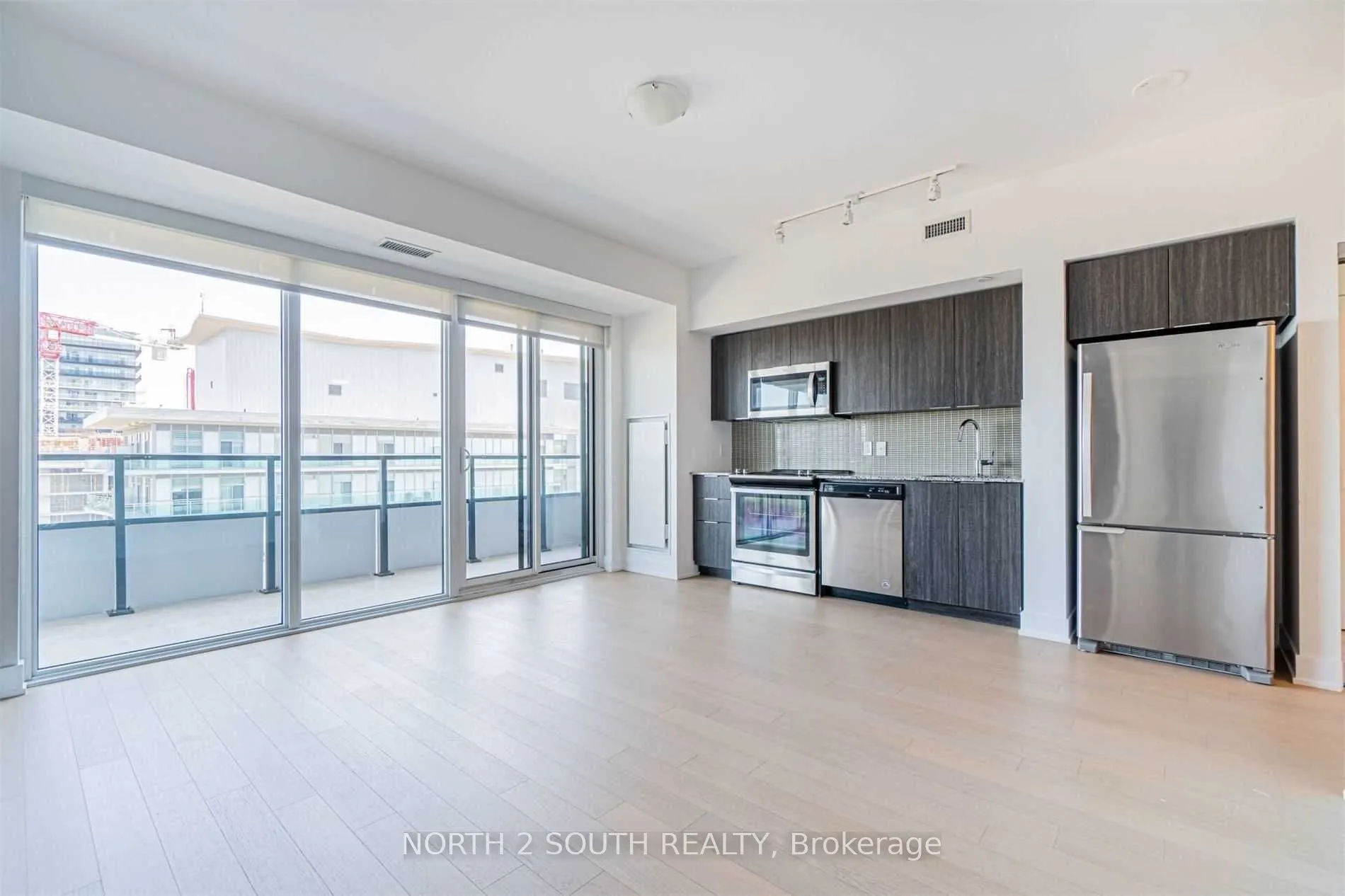 30 Shore Breeze Drive, #4112