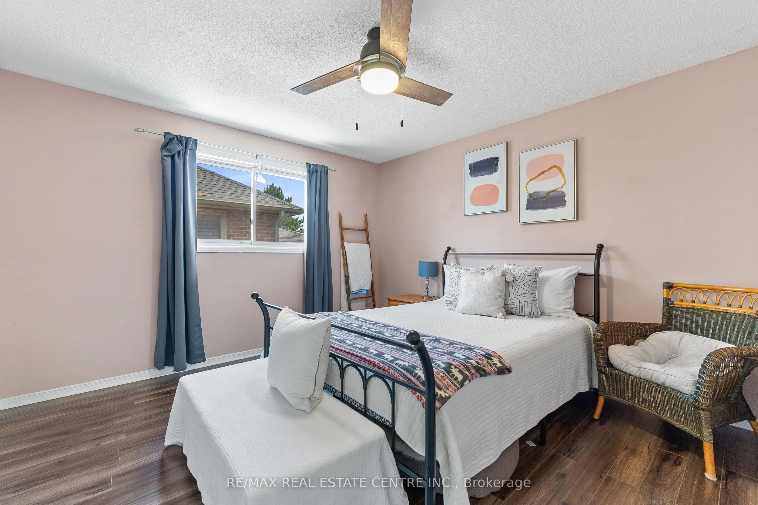 30 Regentview Drive