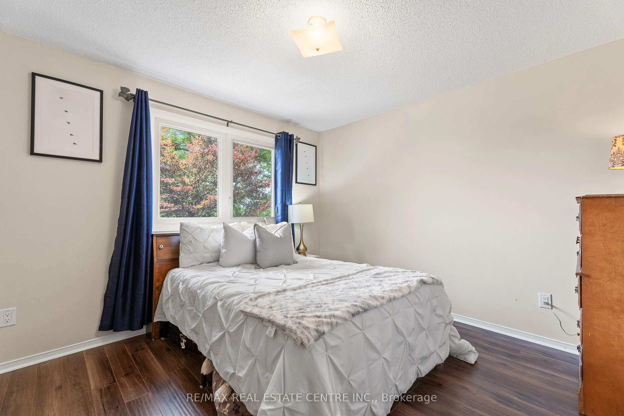 30 Regentview Drive