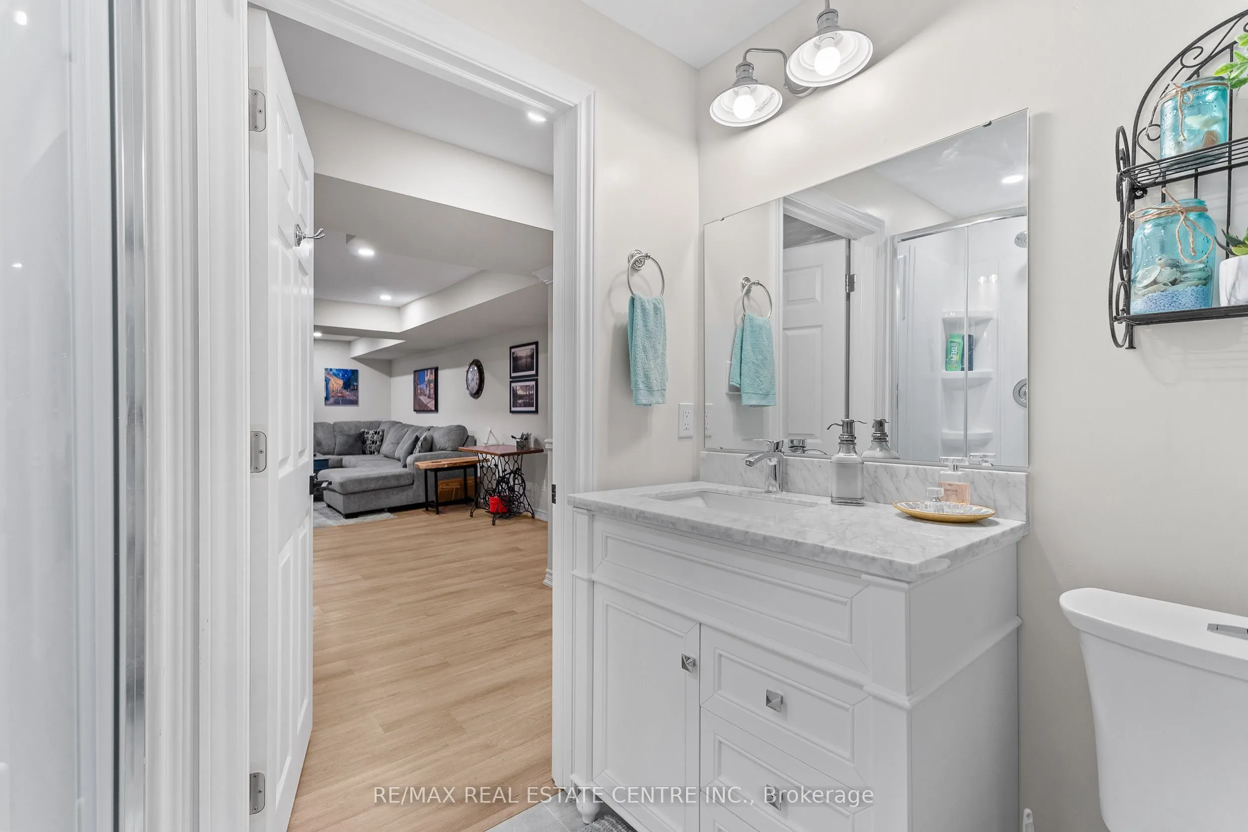 30 Regentview Drive