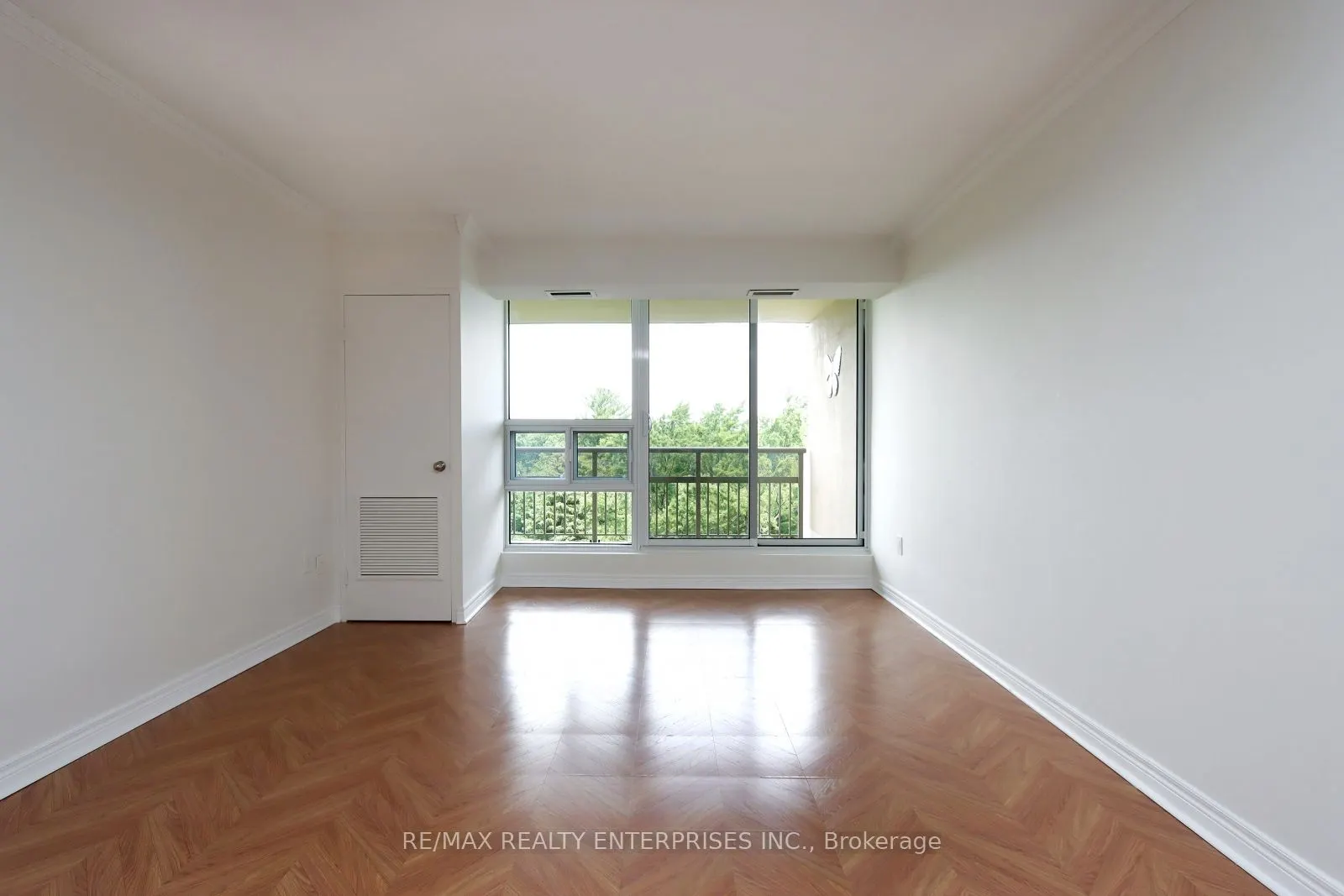 1359 White Oaks Boulevard E, #608