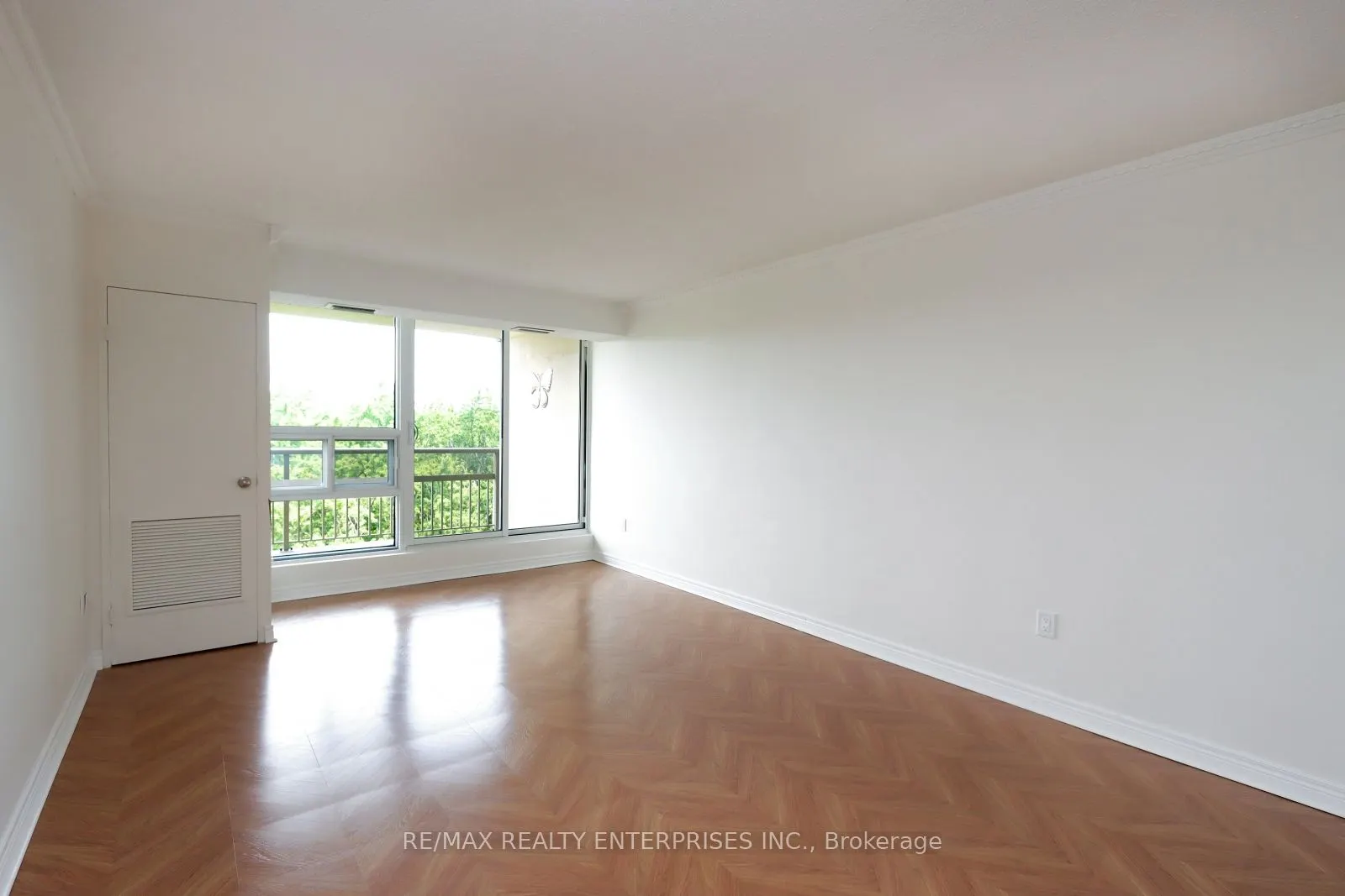 1359 White Oaks Boulevard E, #608