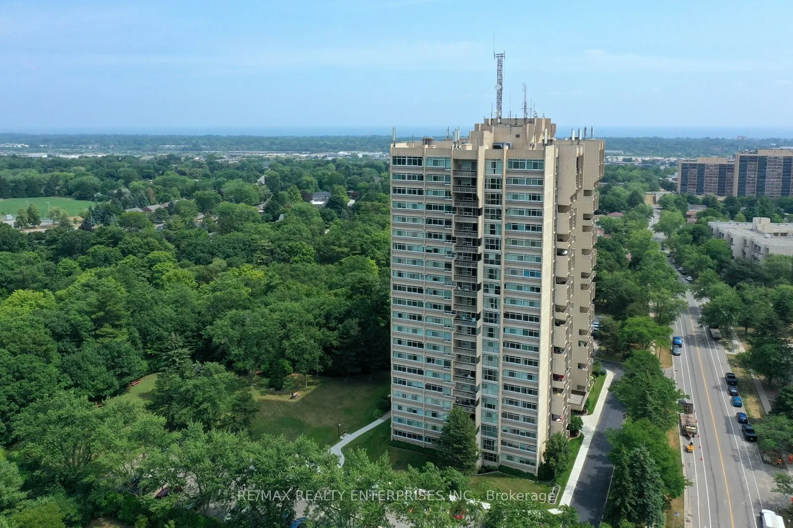 1359 White Oaks Boulevard E, #608