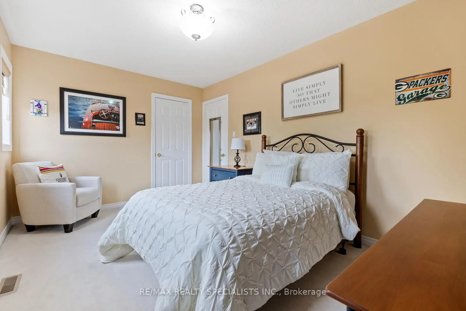 6847 Summer Heights Drive