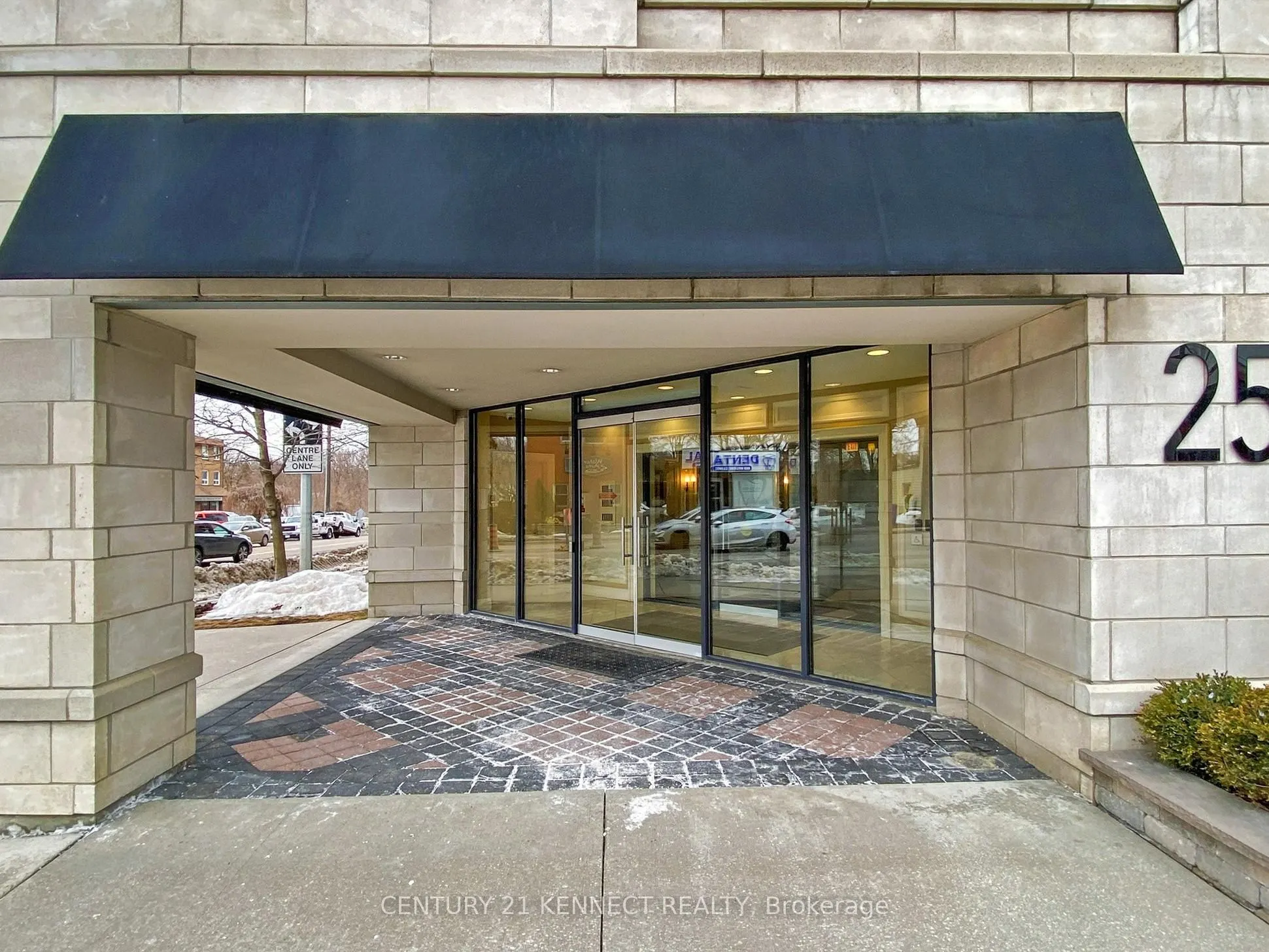 25 Earlington Avenue E, #316