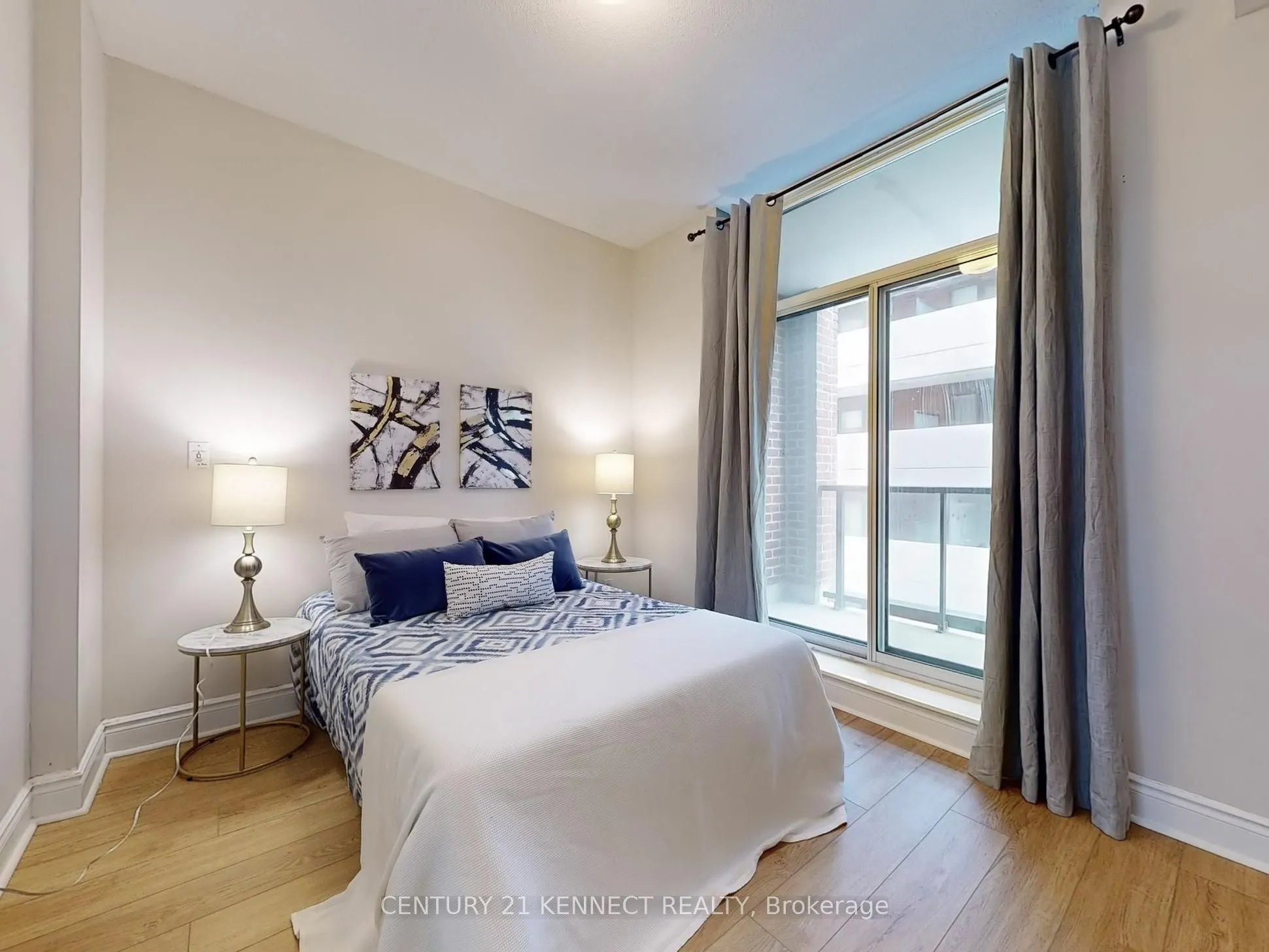 25 Earlington Avenue E, #316